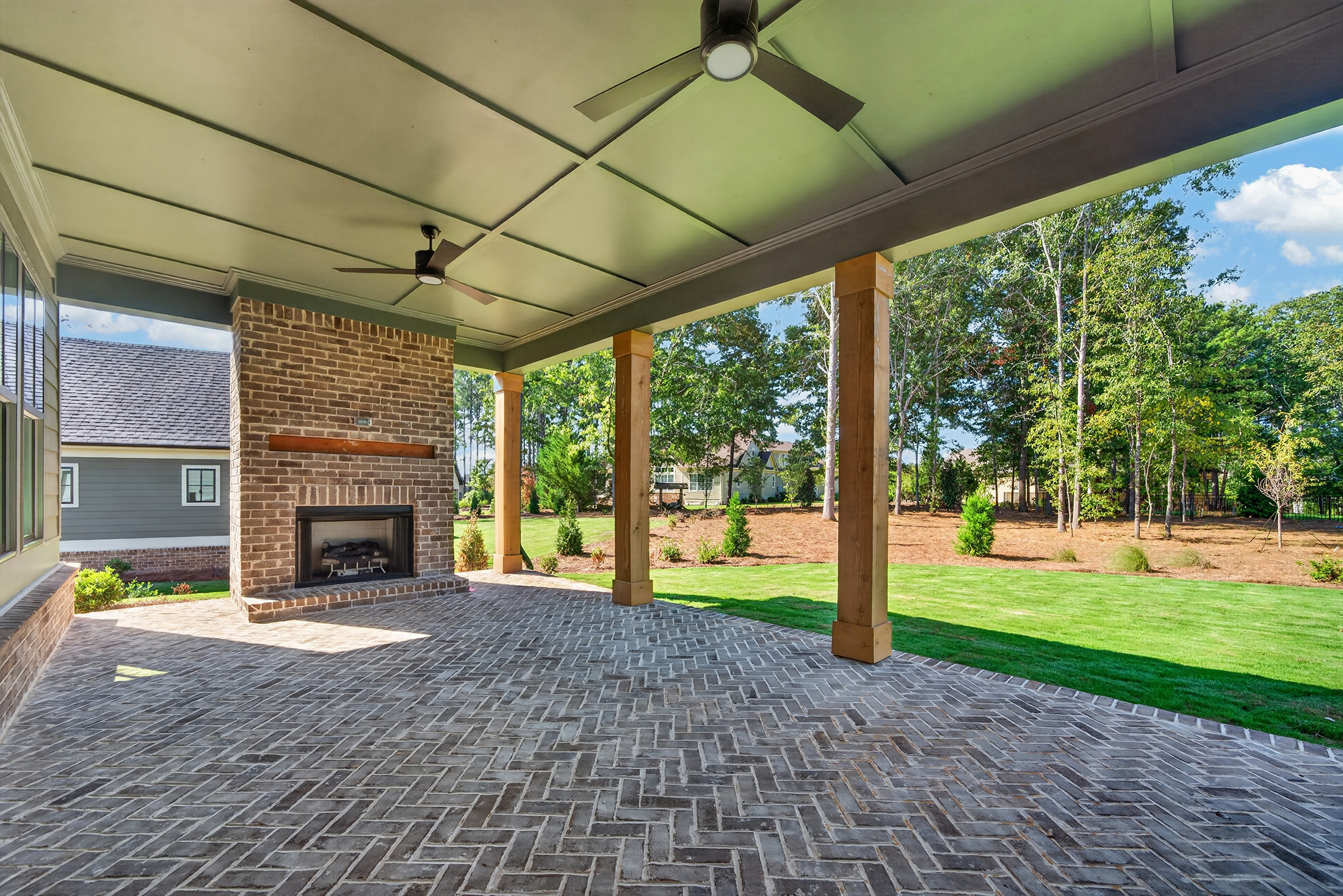  Stunning New Home by Green Park Homes in Sought-after Cuscowilla Community - 物件實景