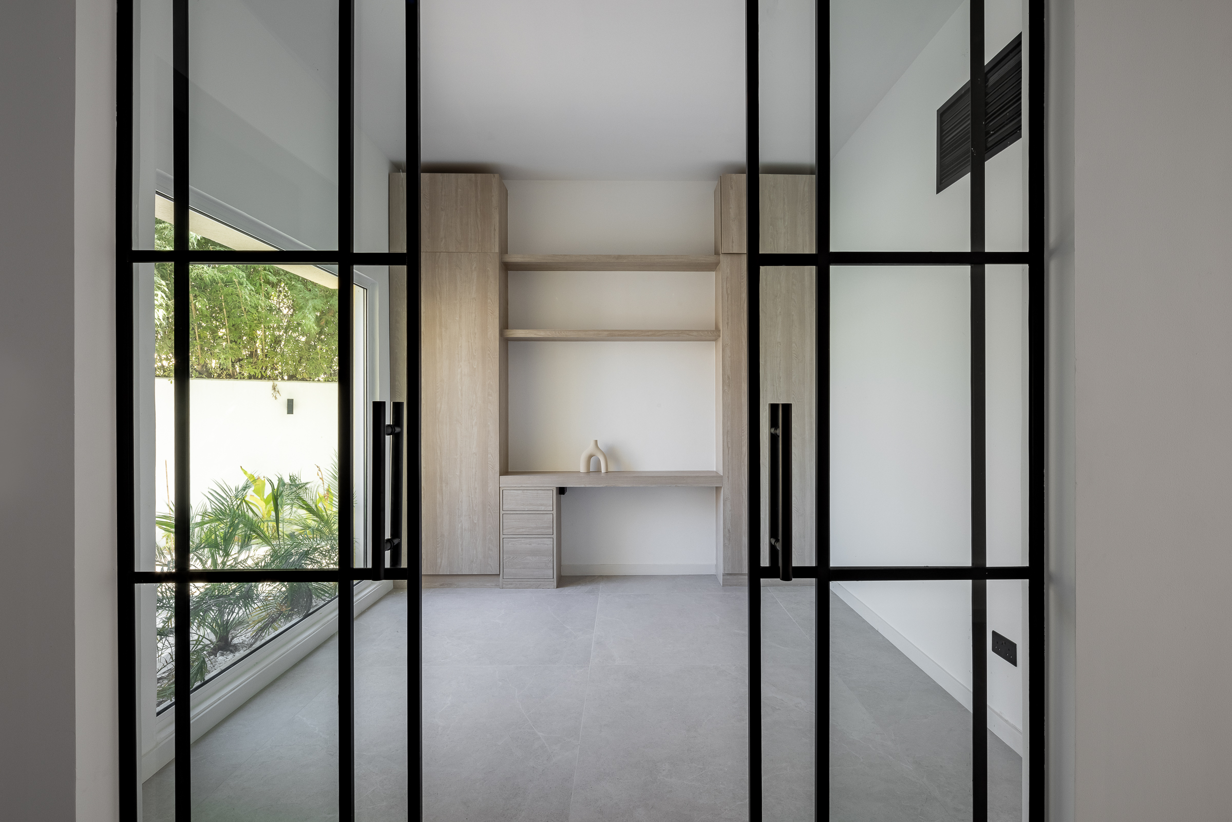  Private Upgraded Meadows Home Within Cul-De-Sac - 物件實景
