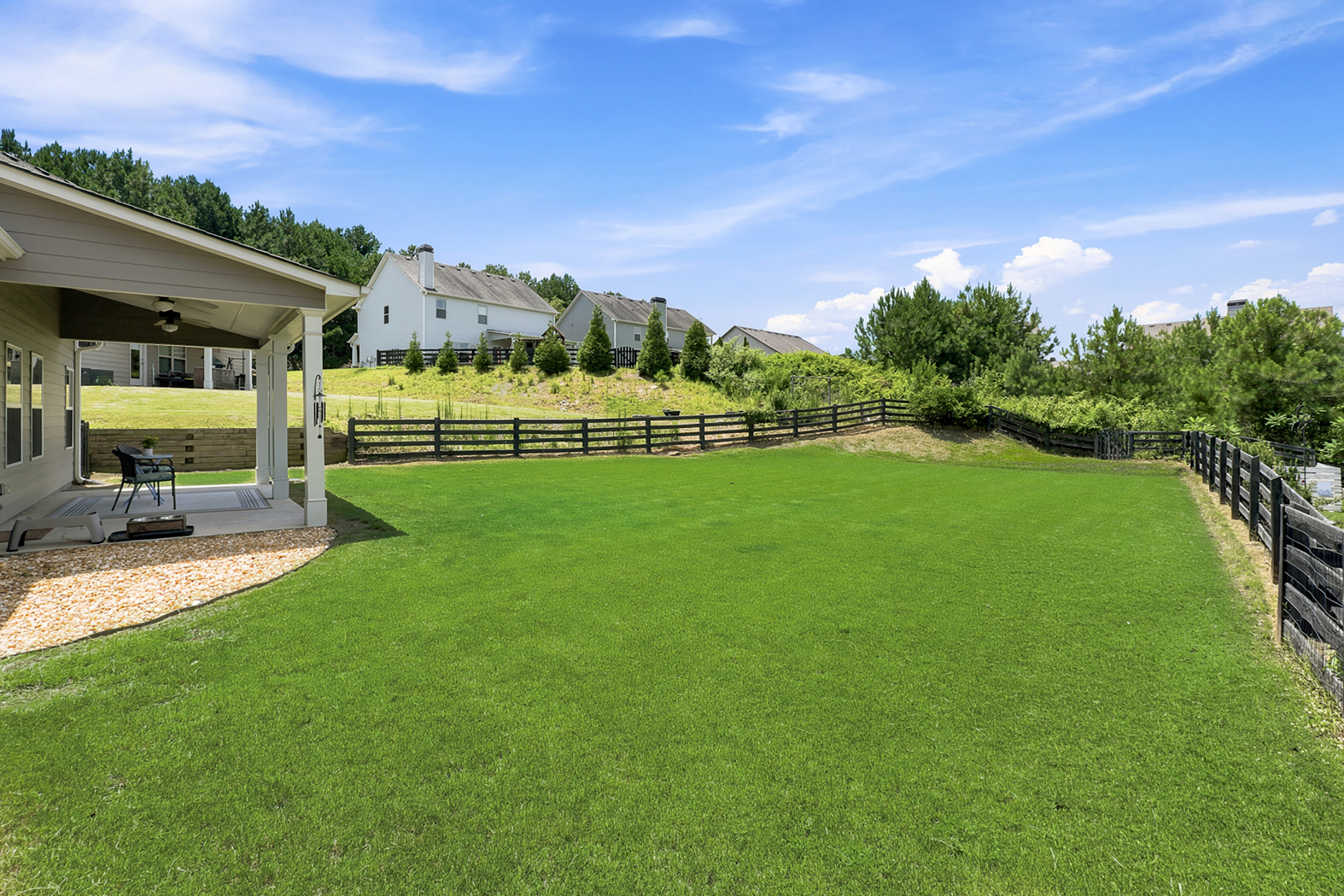  Thoughtfully Designed Craftsman Style Home in Seven Hills - 物件實景