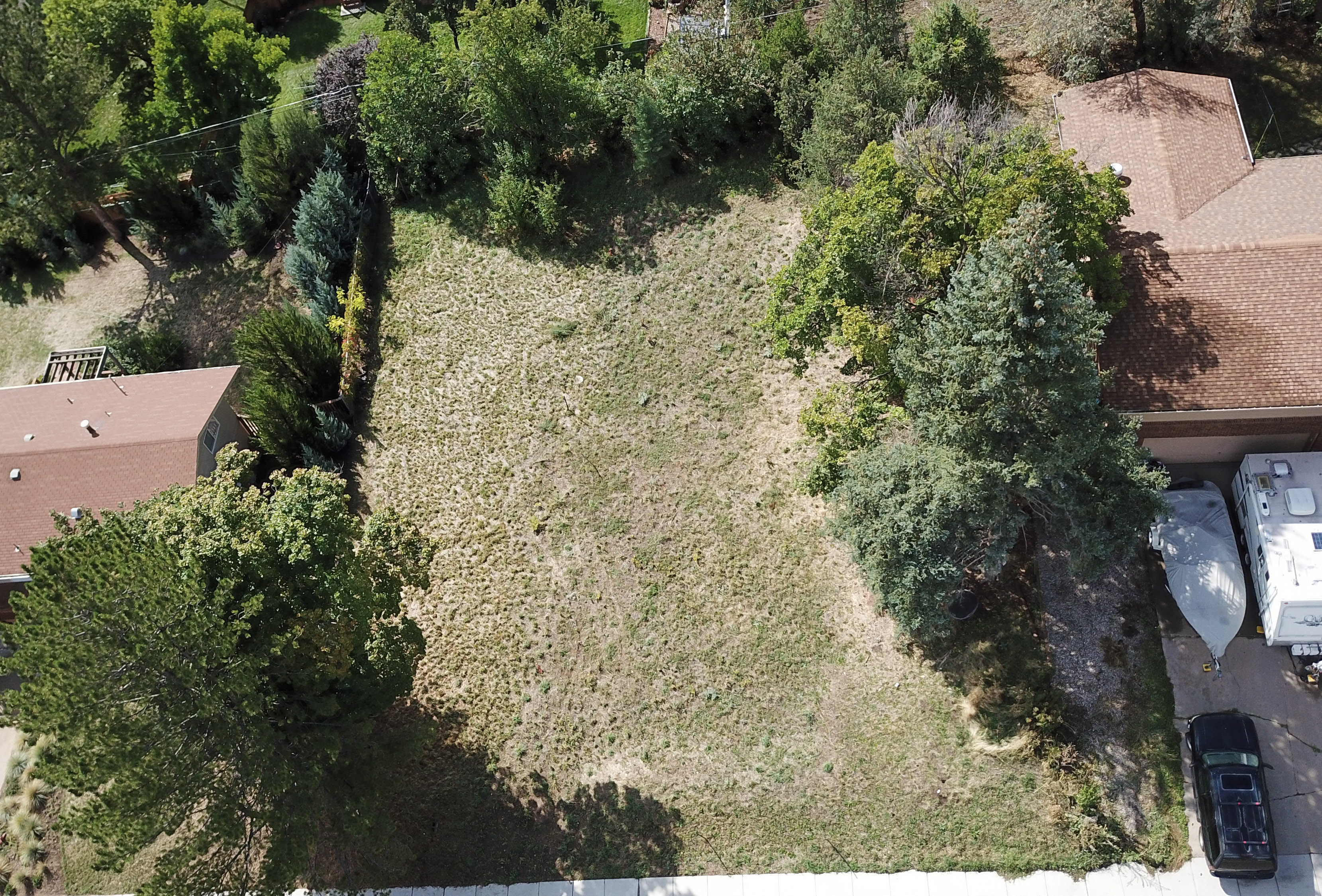  Prime Lot with Exceptional Potential - 物件實景