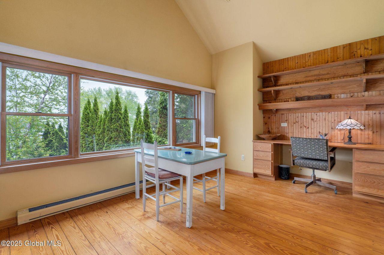 Gloversville, New York, 12078, United States, 2 Bedrooms Bedrooms, ,2 BathroomsBathrooms,Residential,For Sale,1828011