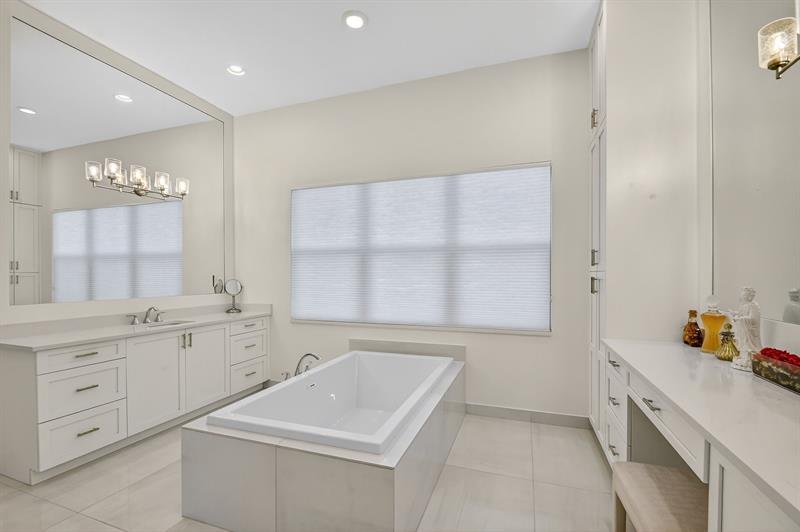 Boynton Beach, Florida, 33473, United States, 4 Bedrooms Bedrooms, ,5 BathroomsBathrooms,Residential,For Sale,2000646