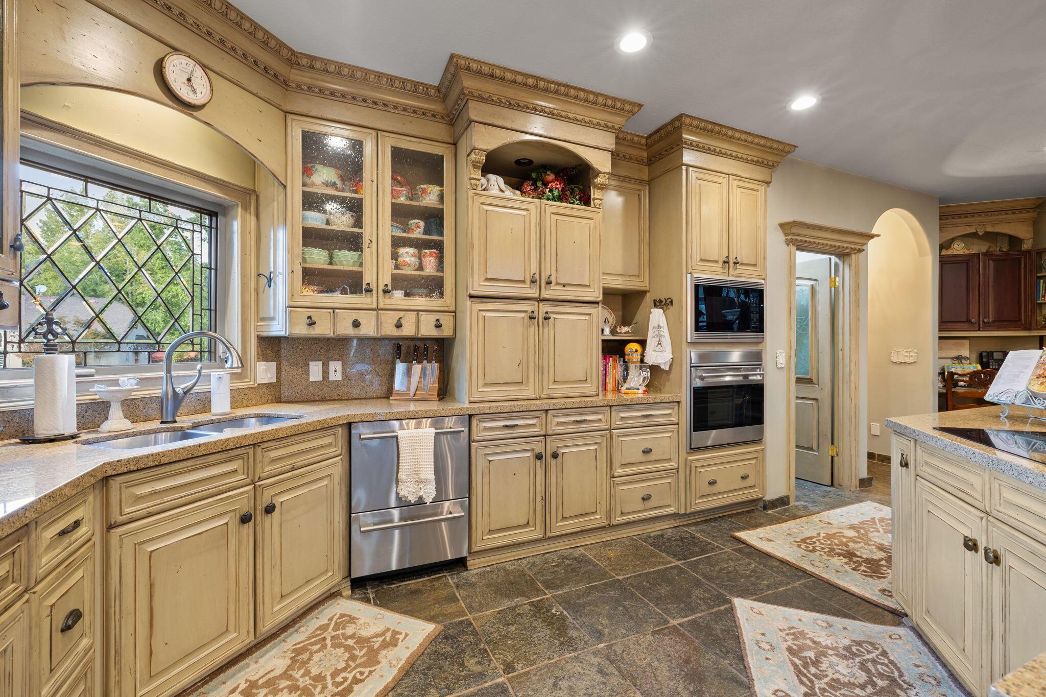 Salt Lake City, Utah, 84121, United States, 5 Bedrooms Bedrooms, ,6 BathroomsBathrooms,Residential,For Sale,1974562