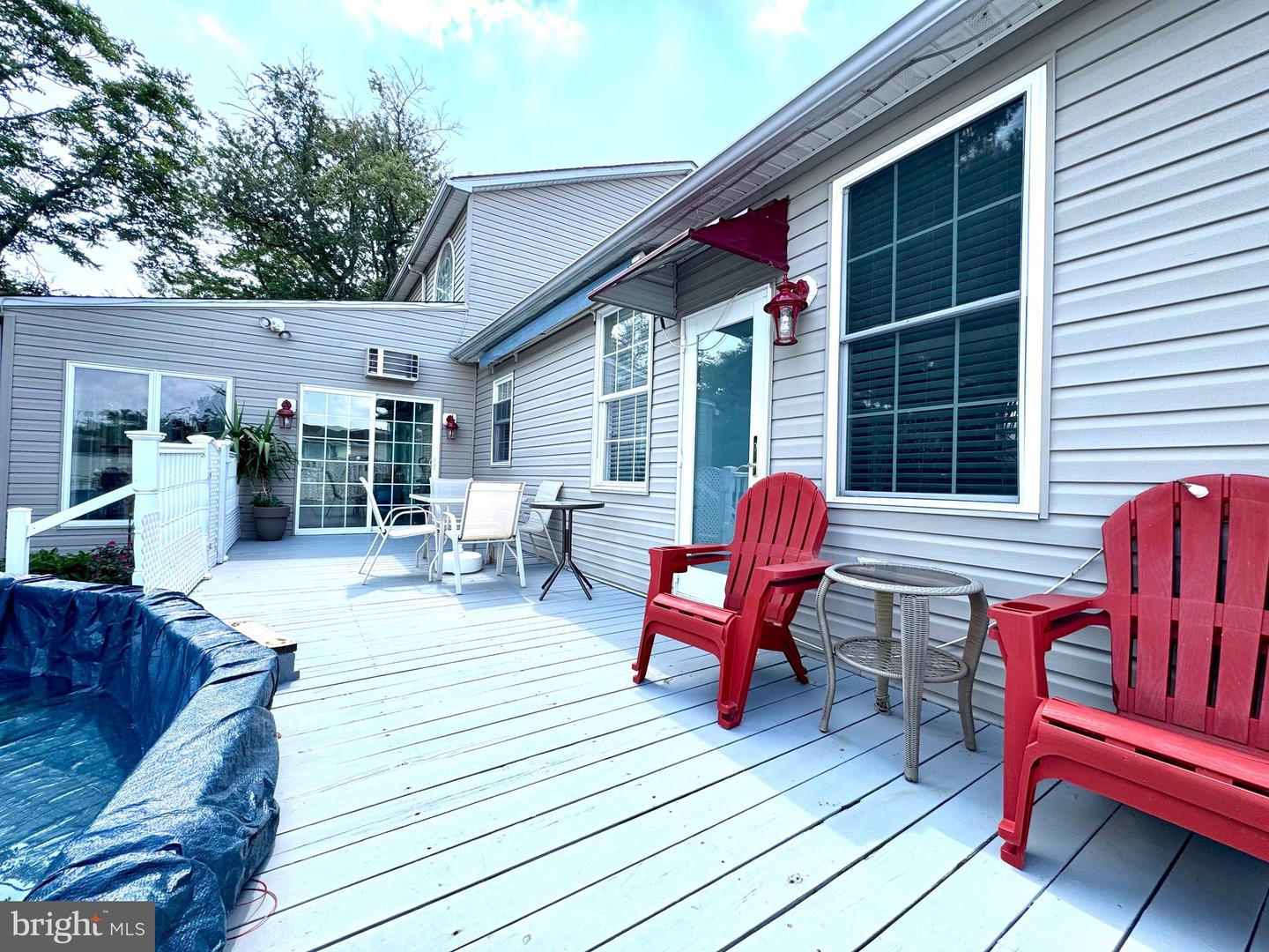 Dundalk, Maryland, 21222, United States, 3 Bedrooms Bedrooms, ,4 BathroomsBathrooms,Residential,For Sale,1906595