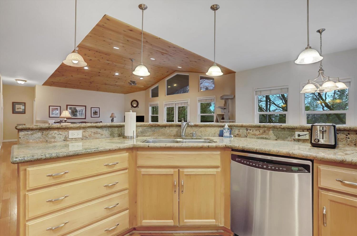 Grass Valley, California, 95949, United States, 3 Bedrooms Bedrooms, ,2 BathroomsBathrooms,Residential,For Sale,1707407