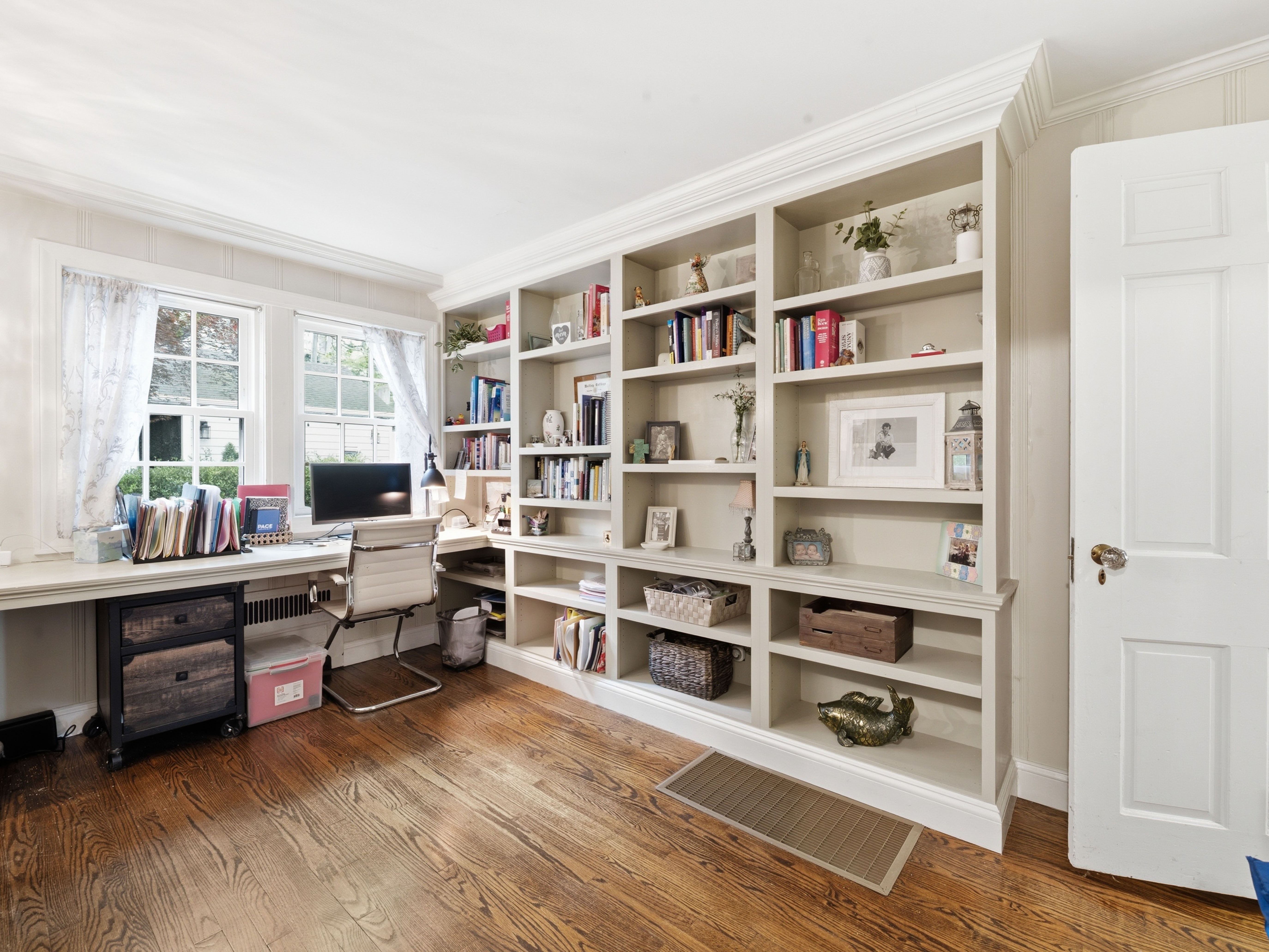  2 Longview Road, Port Washington, NY, 11050 - 物件實景