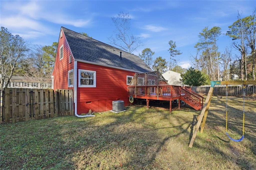 Roswell, Georgia, 30076, United States, 3 Bedrooms Bedrooms, ,2 BathroomsBathrooms,Residential,For Sale,2002041