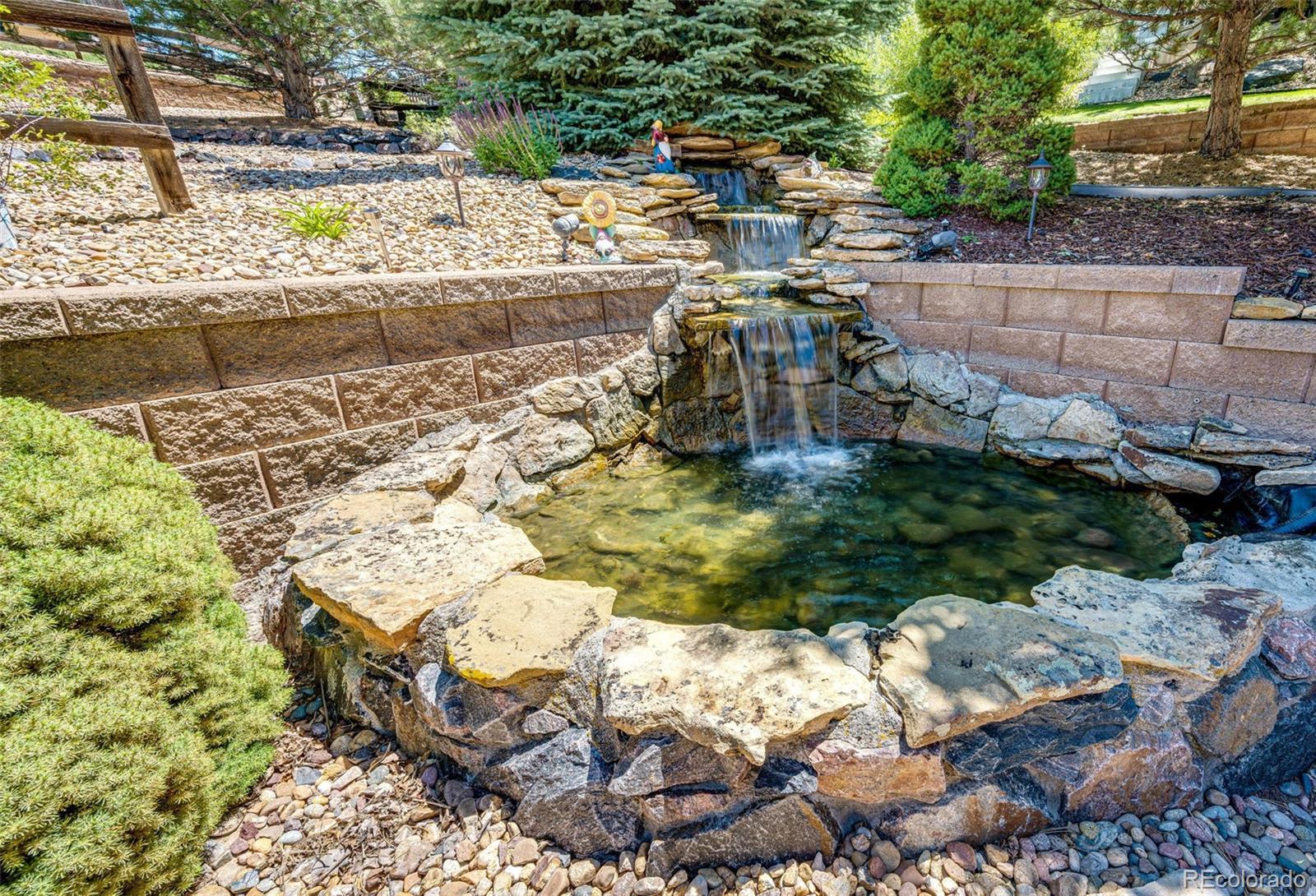 Aurora, Colorado, 80016, United States, 5 Bedrooms Bedrooms, ,3 BathroomsBathrooms,Residential,For Sale,1890934