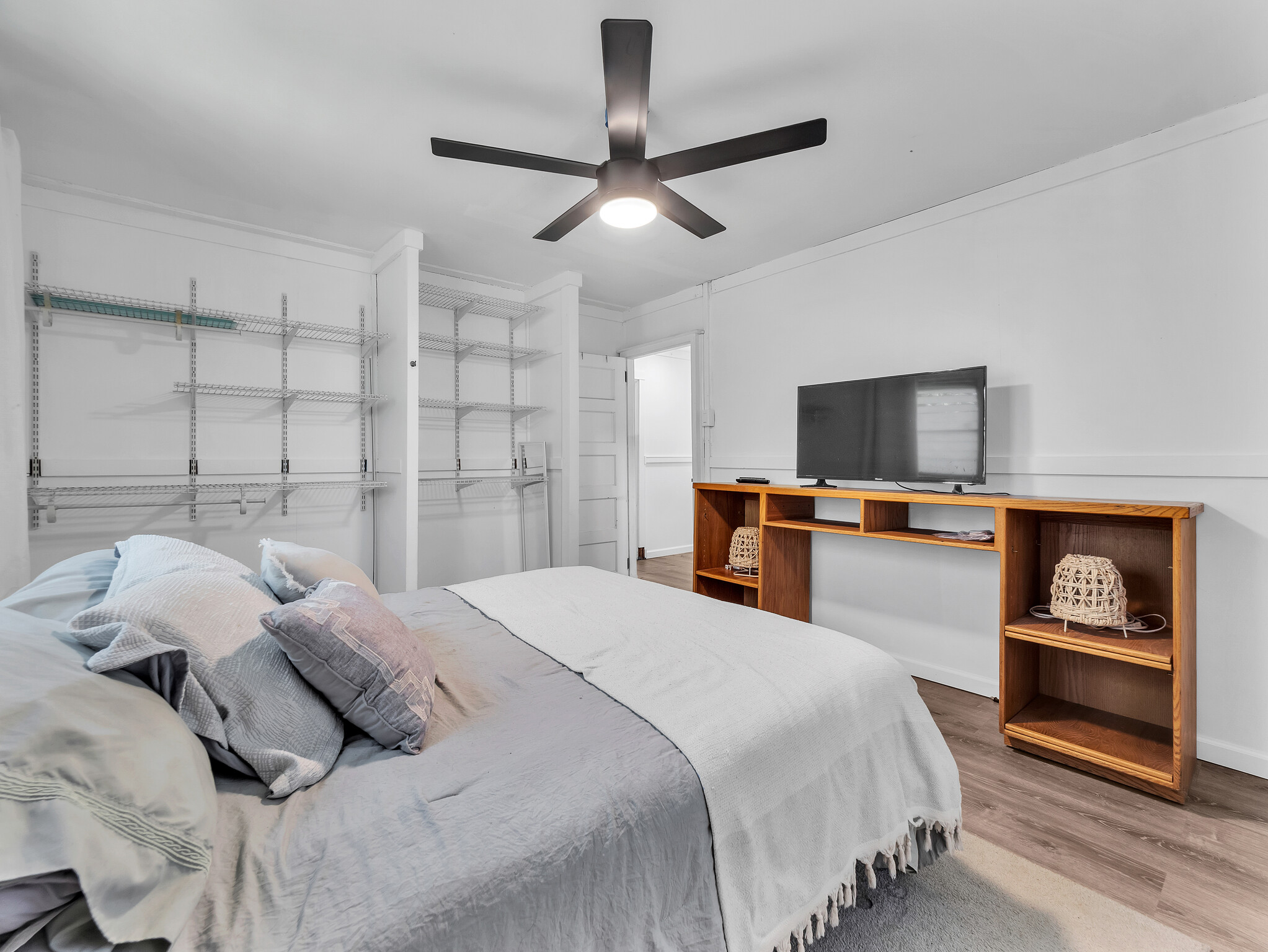 Hilo, Hawaii, 96720, United States, 3 Bedrooms Bedrooms, ,1 BathroomBathrooms,Residential,For Sale,1991302