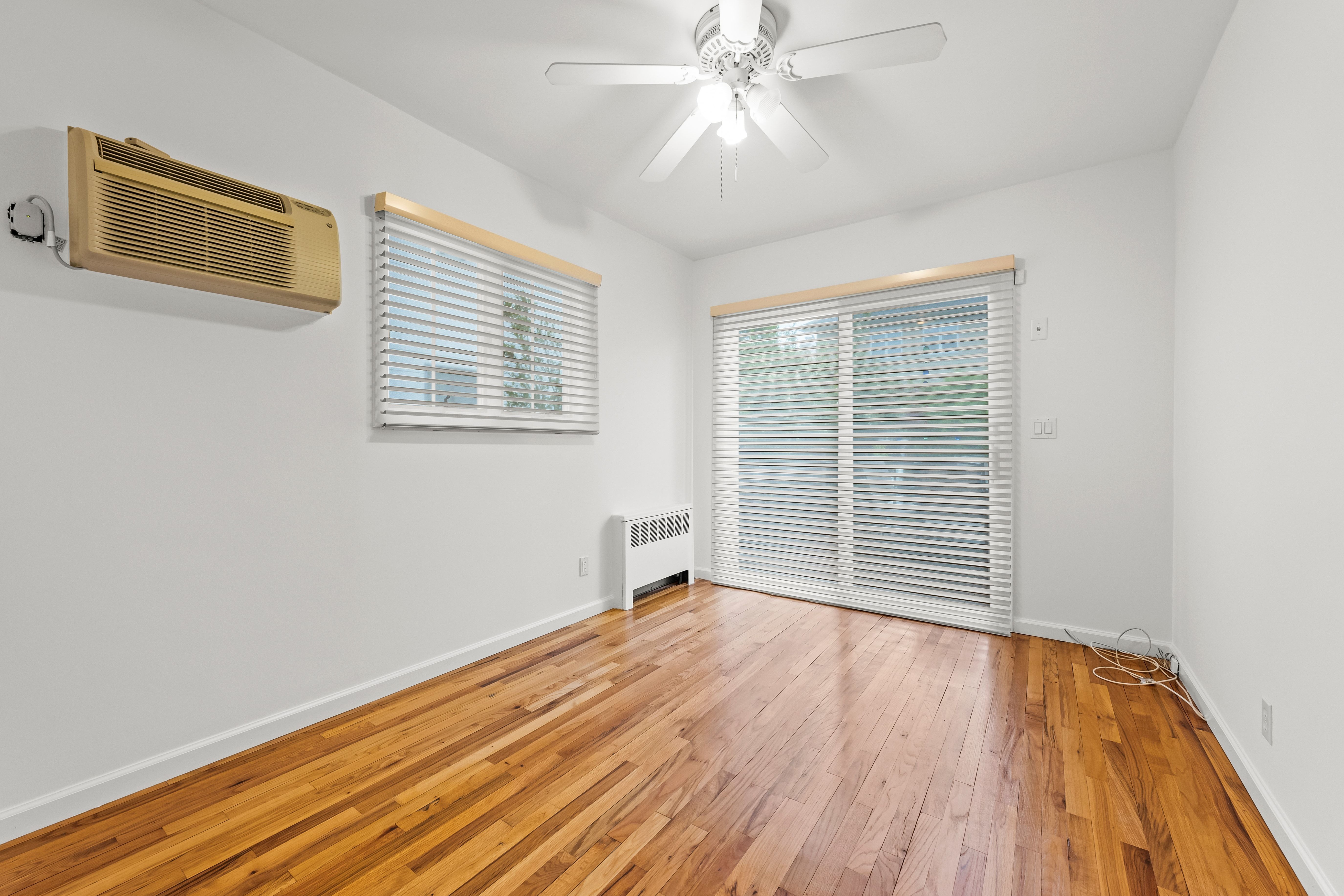  54 Edgewood Road, Port Washington, NY, 11050 - 物件實景