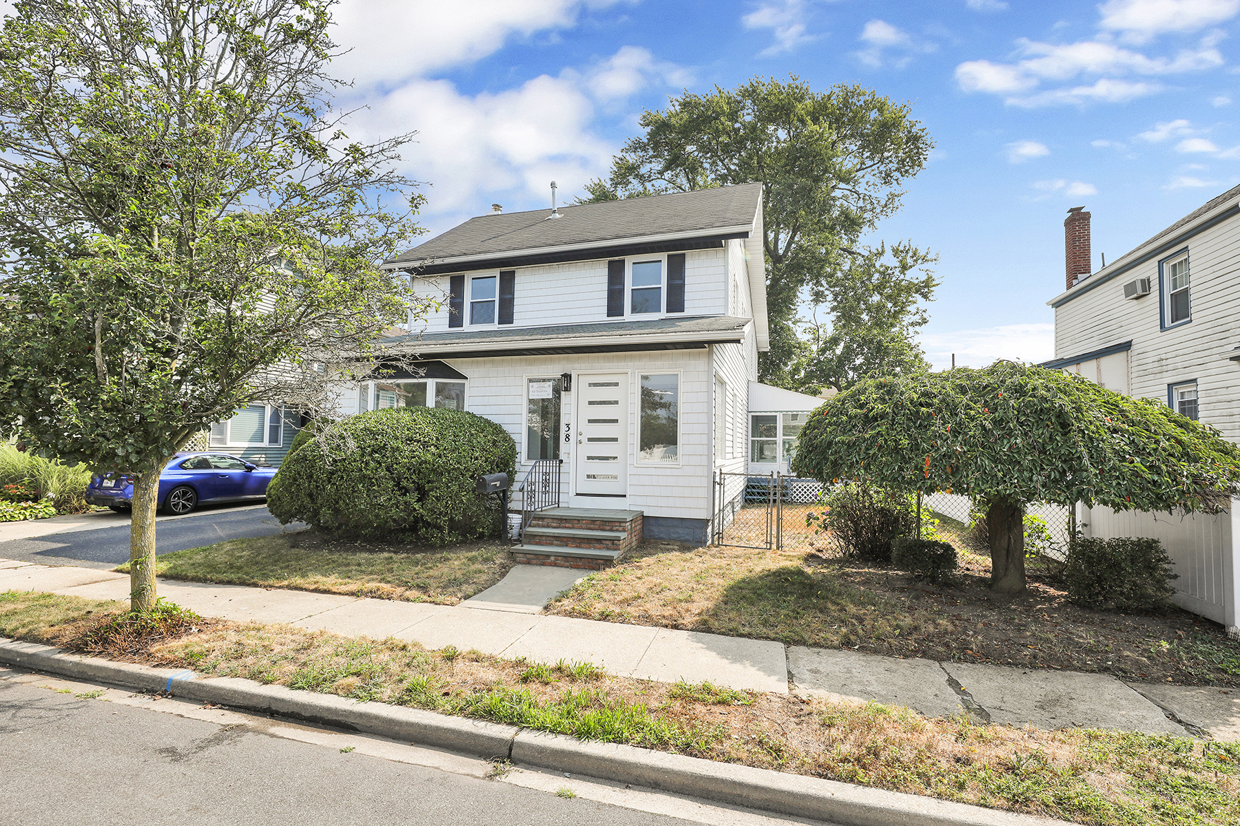 Oceanside, New York, 11572, United States, 5 Bedrooms Bedrooms, ,3 BathroomsBathrooms,Residential,For Sale,1914667