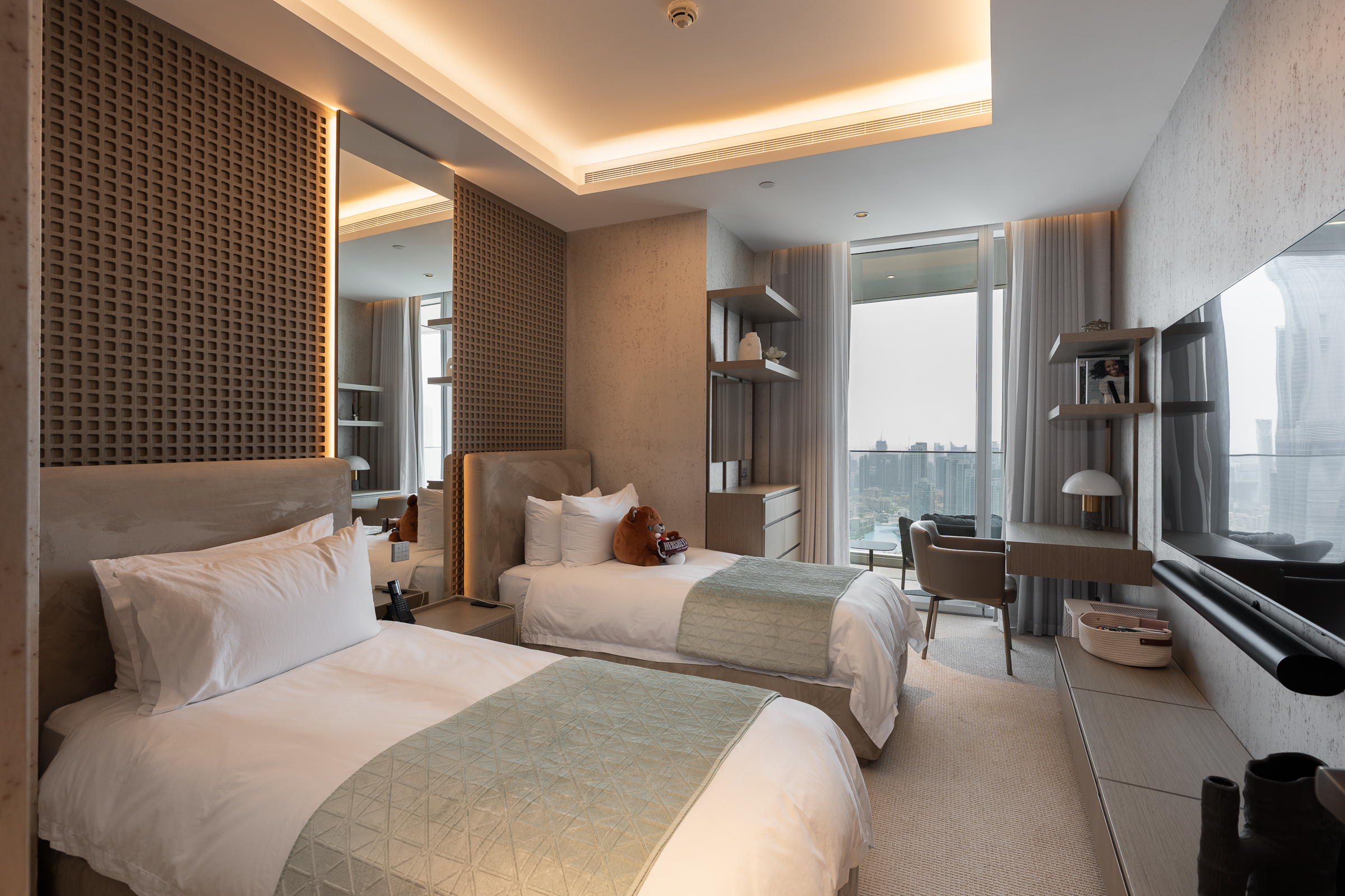  Elegant Sky View Residence in Heart of Downtown - 物件實景