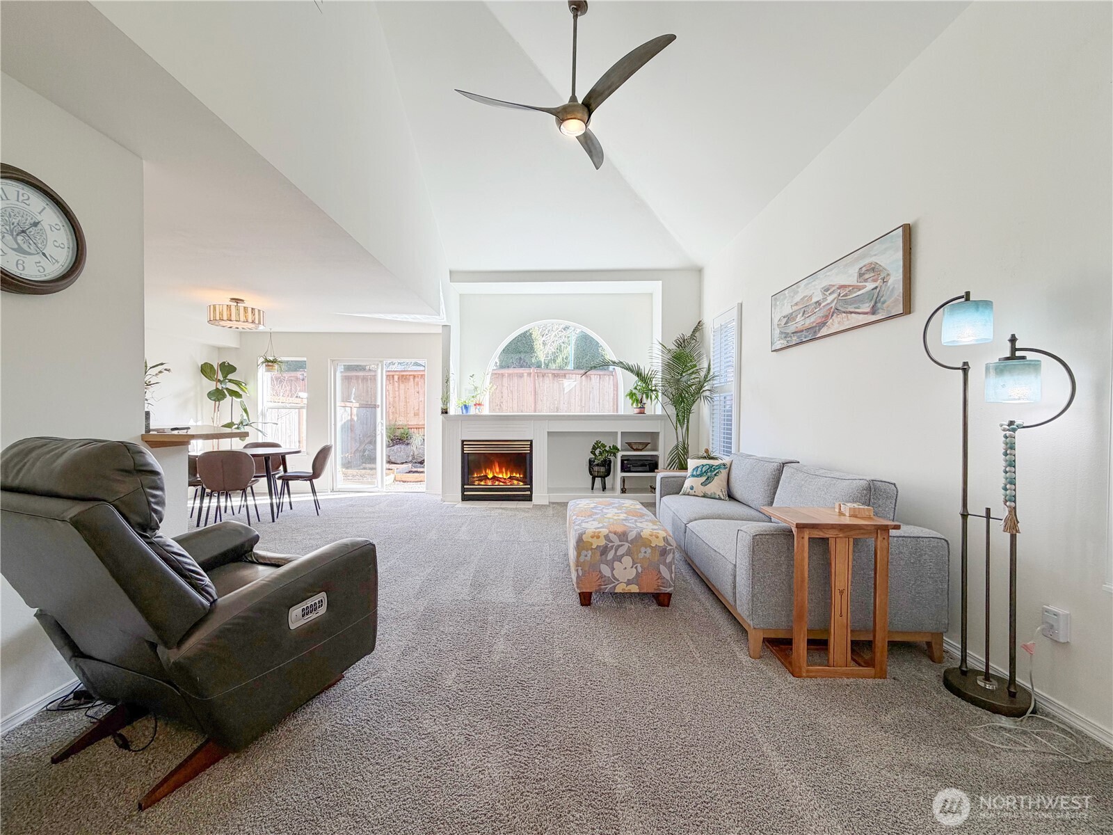 Everett, Washington, 98203, United States, 3 Bedrooms Bedrooms, ,3 BathroomsBathrooms,Residential,For Sale,2021161