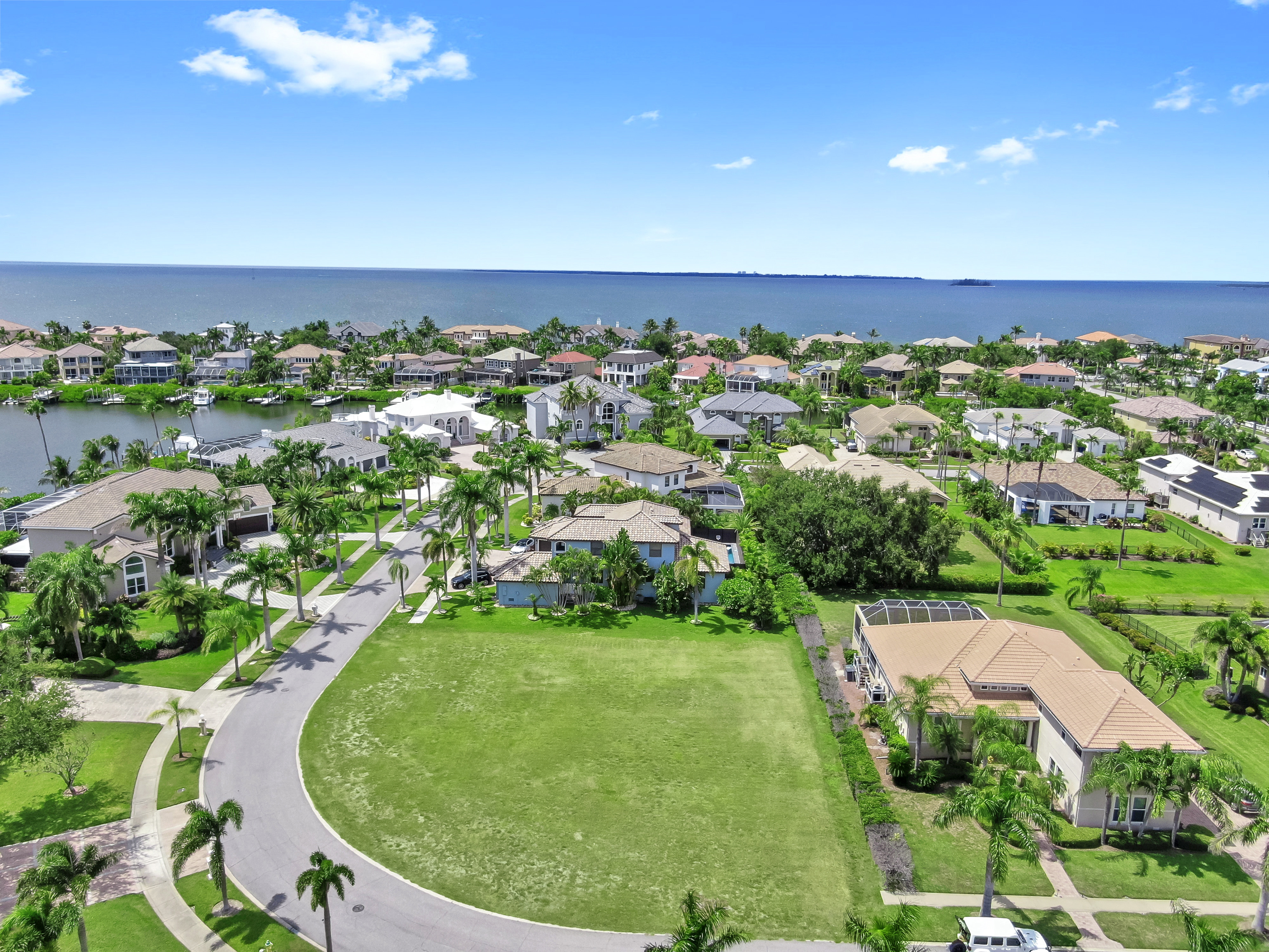 Apollo Beach, Florida, 33572, United States, 4 Bedrooms Bedrooms, ,3 BathroomsBathrooms,Residential,For Sale,1983023