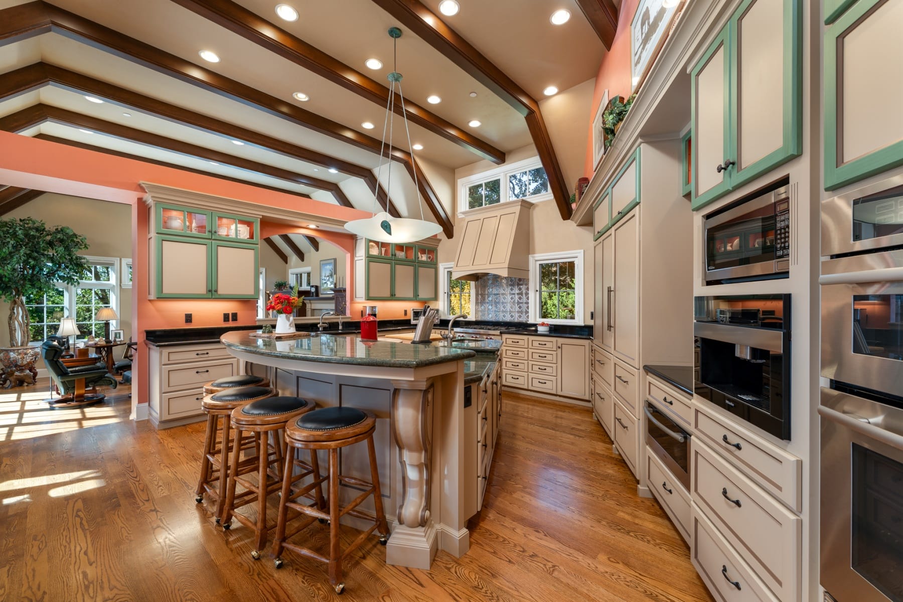  9009 SE EOLA HILLS RD Amity, OR 97101 - 物件實景
