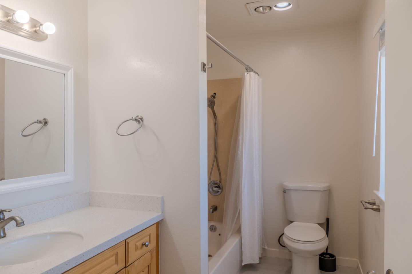Foster City, California, 94404, United States, 2 Bedrooms Bedrooms, ,2 BathroomsBathrooms,Residential,For Sale,1840465