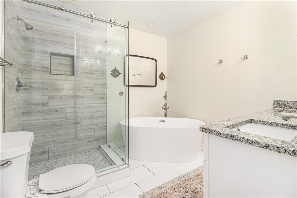 Decatur, Georgia, 30030, United States, 4 Bedrooms Bedrooms, ,3 BathroomsBathrooms,Residential,For Sale,1901323