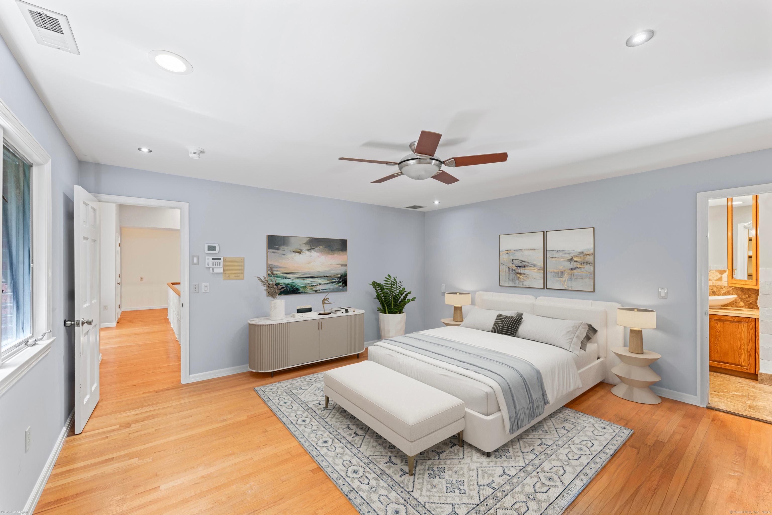 Stamford, Connecticut, 06903, United States, 4 Bedrooms Bedrooms, ,5 BathroomsBathrooms,Residential,For Sale,1923420