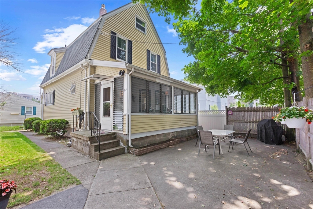 Medford, Massachusetts, 02155, United States, 3 Bedrooms Bedrooms, ,2 BathroomsBathrooms,Residential,For Sale,1923943