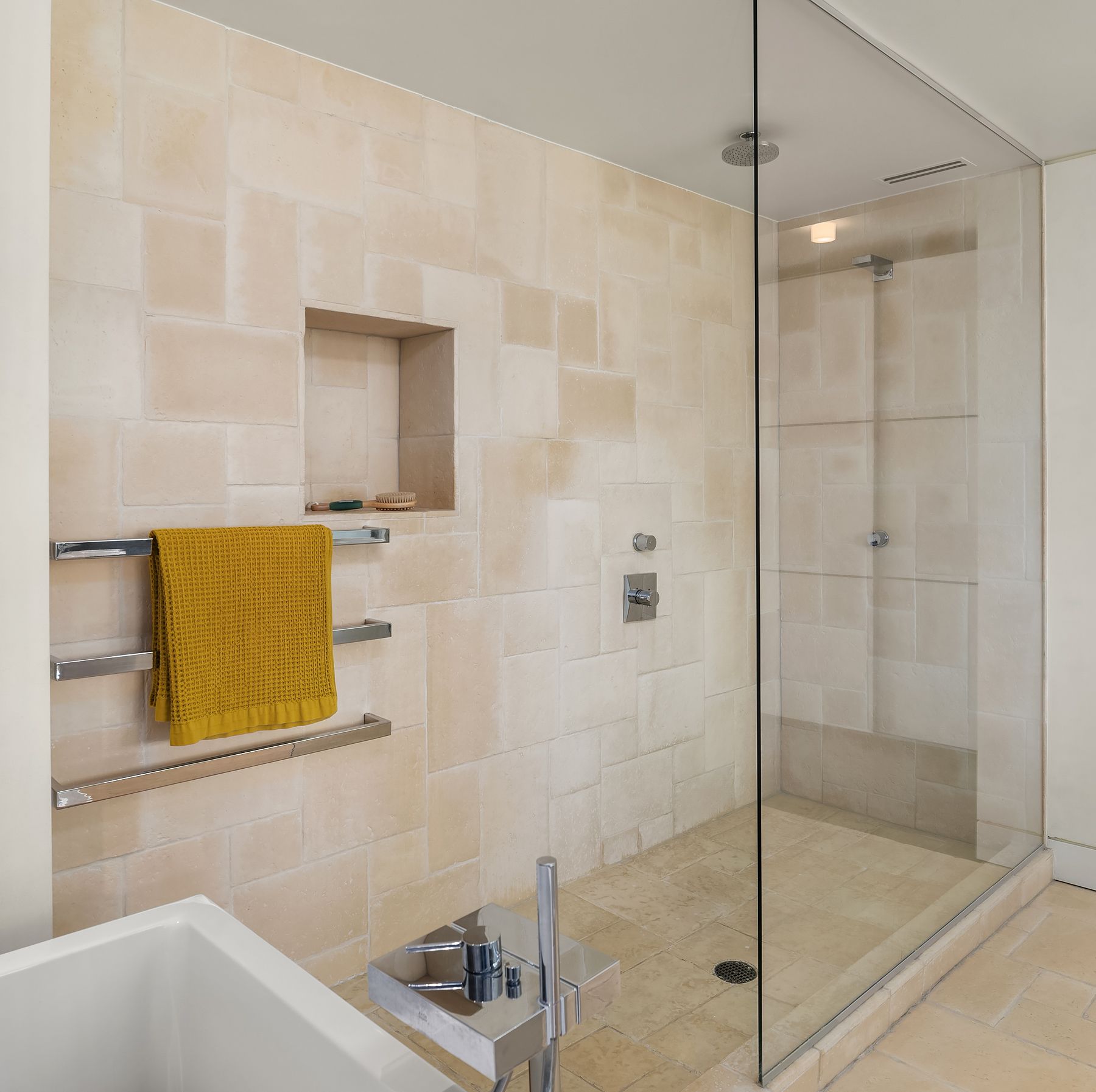  715 2nd Ave #1505, Seattle, WA 98104 - 物件實景