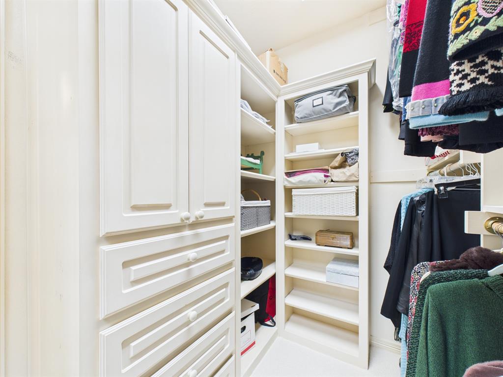 Waxahachie, Texas, 75165, United States, 3 Bedrooms Bedrooms, ,2 BathroomsBathrooms,Residential,For Sale,1977145