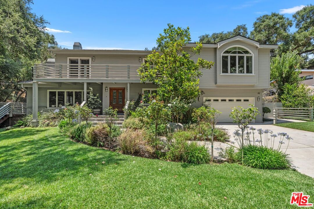 Calabasas, California, 91302, United States, 4 Bedrooms Bedrooms, ,3 BathroomsBathrooms,Residential,For Sale,1998340