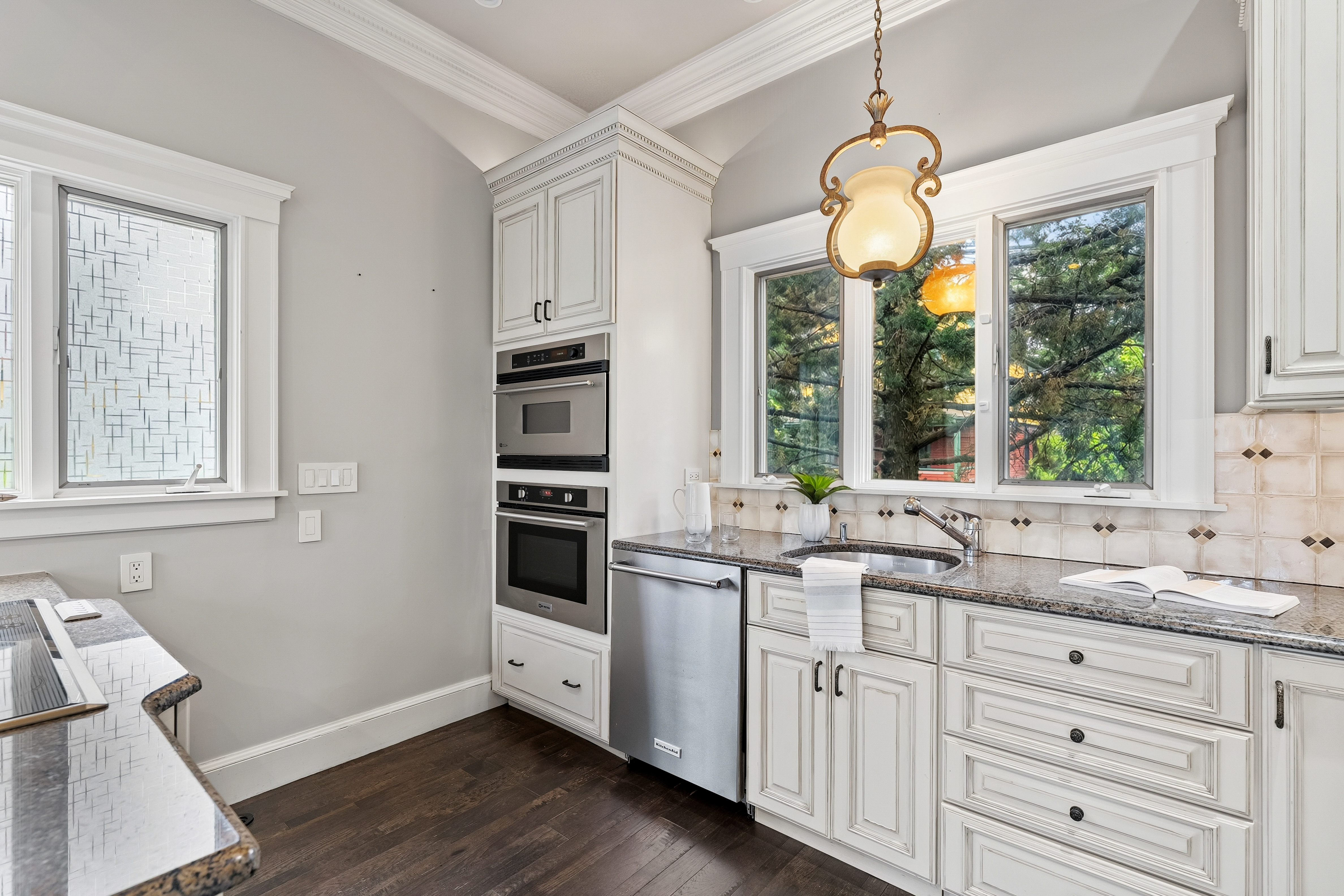  14 Wellington Street, Unit 1,  Arlington, MA, 02476 - 物件實景