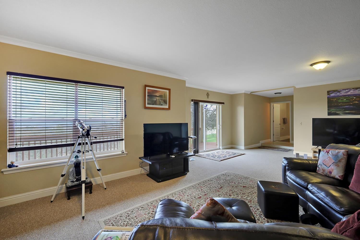 Browns Valley, California, 95918, United States, 5 Bedrooms Bedrooms, ,4 BathroomsBathrooms,Residential,For Sale,1980583