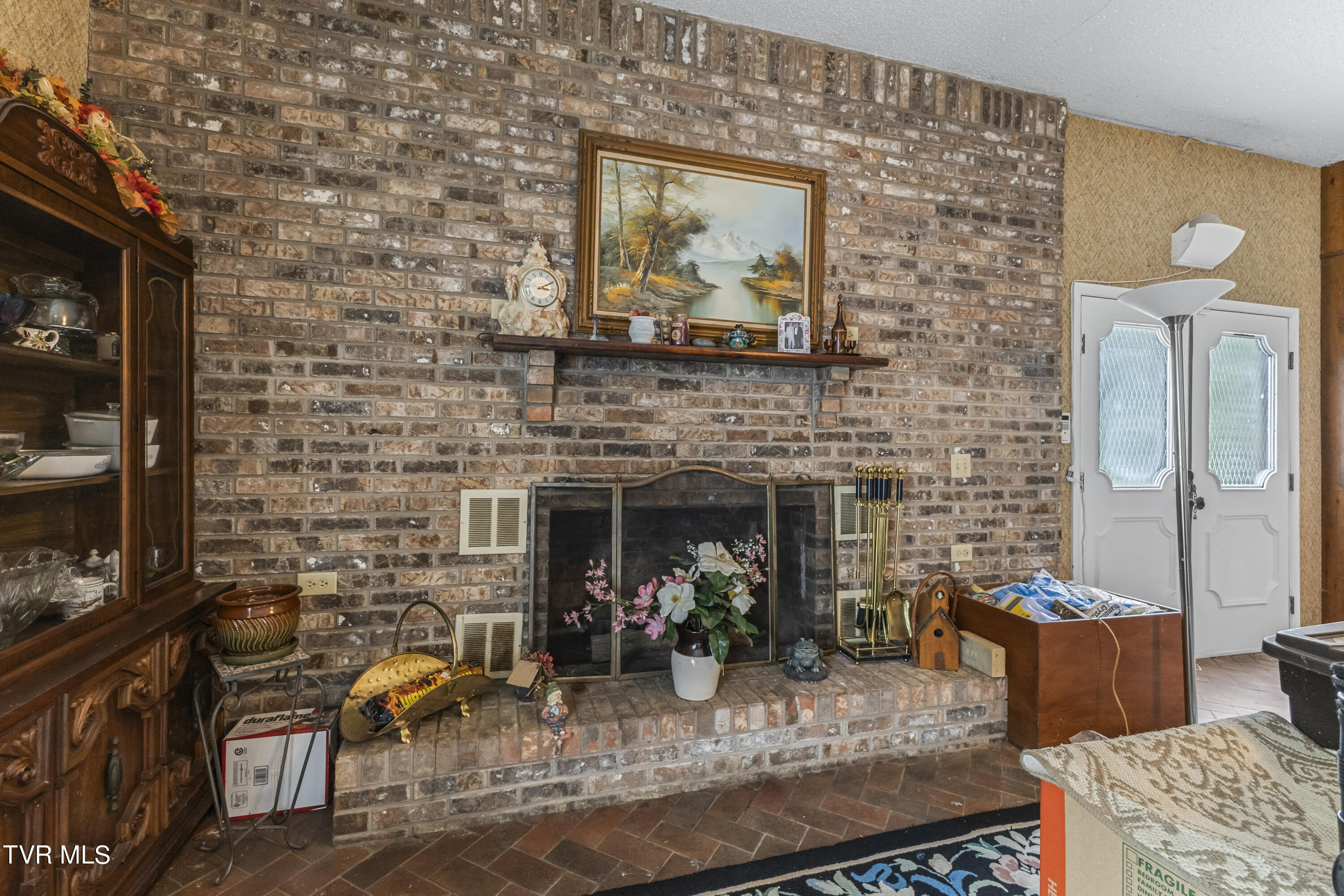 Jonesborough, Tennessee, 37659, United States, 3 Bedrooms Bedrooms, ,3 BathroomsBathrooms,Residential,For Sale,1888653