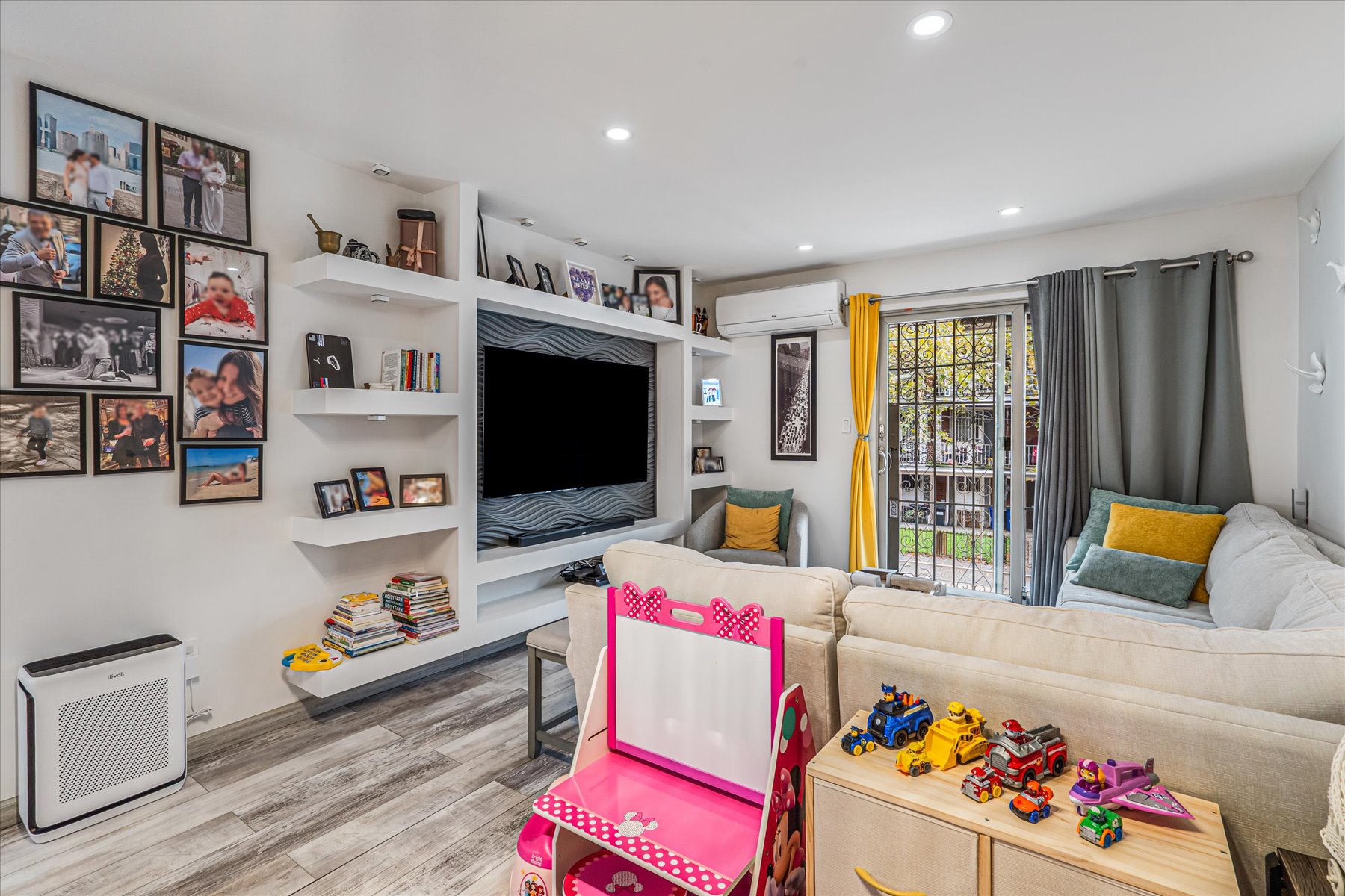  51-03 97th Street, Corona, NY, 11368 - 物件實景