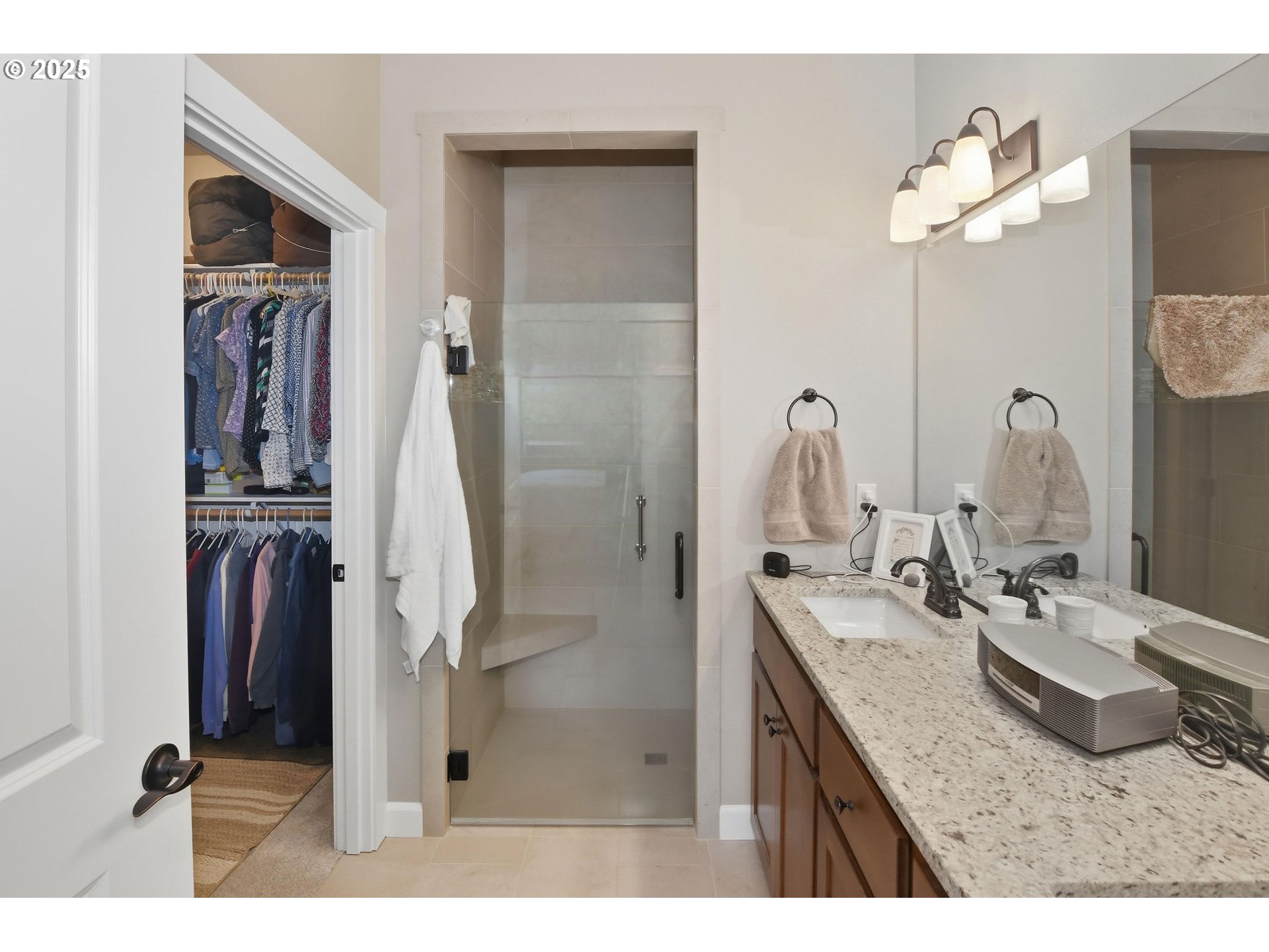 Ridgefield, Washington, 98642, United States, 2 Bedrooms Bedrooms, ,2 BathroomsBathrooms,Residential,For Sale,1971476