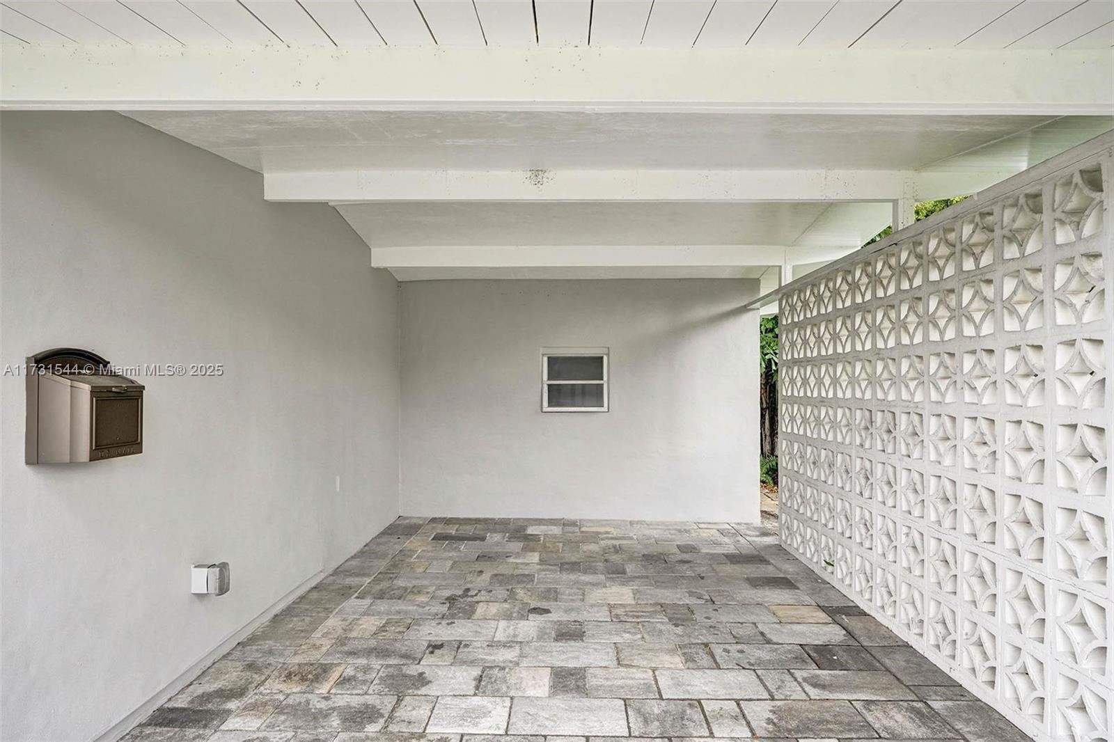 Fort Lauderdale, Florida, 33305, United States, 3 Bedrooms Bedrooms, ,2 BathroomsBathrooms,Residential,For Sale,1695388