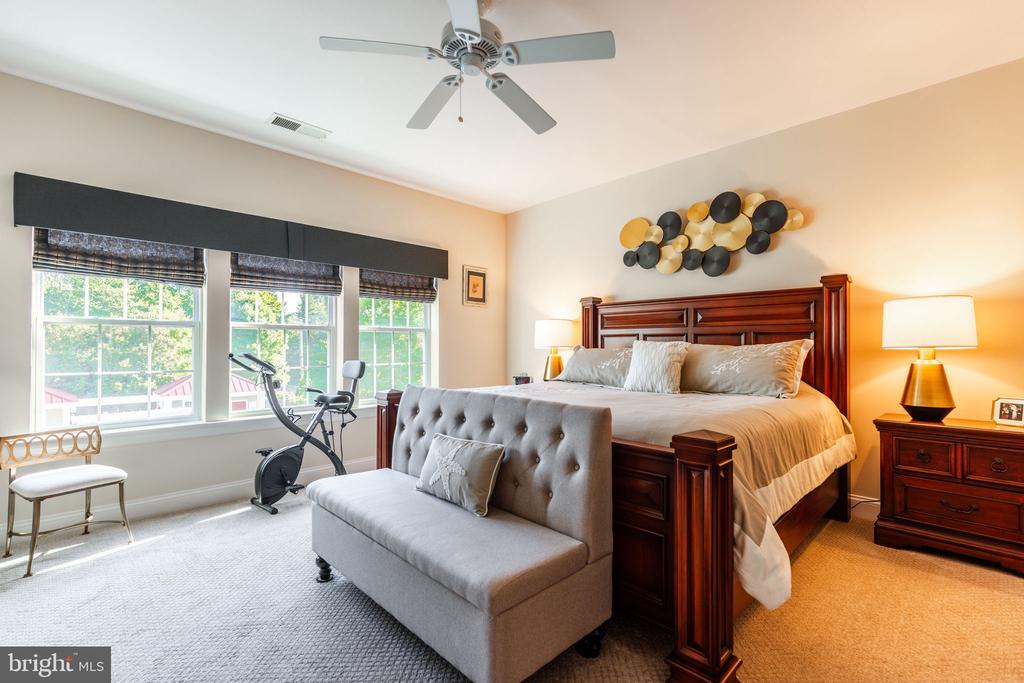 Chestertown, Maryland, 21620, United States, 2 Bedrooms Bedrooms, ,3 BathroomsBathrooms,Residential,For Sale,1949914