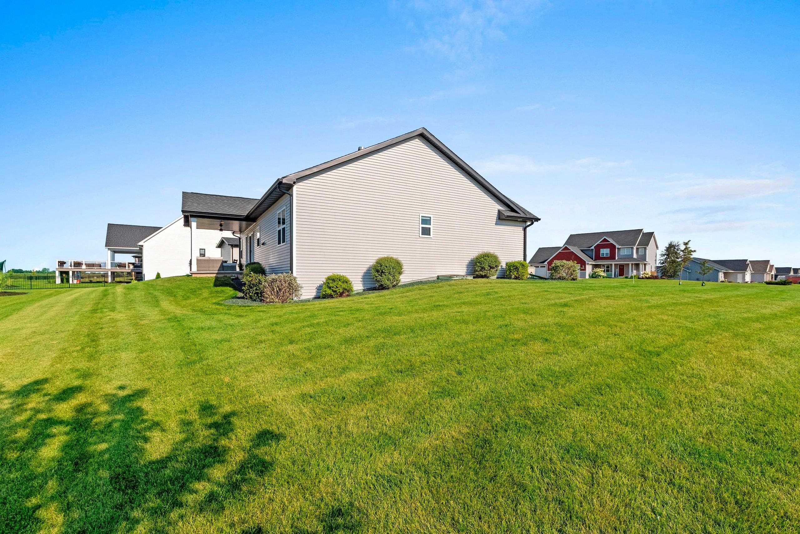 GREENVILLE, Wisconsin, 54942, United States, 4 Bedrooms Bedrooms, ,4 BathroomsBathrooms,Residential,For Sale,1926261