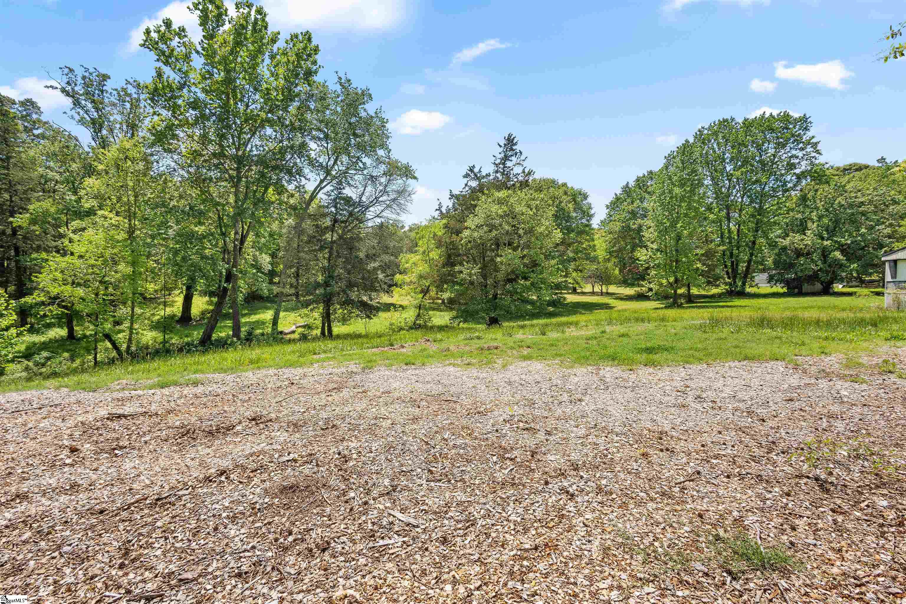 Piedmont, South Carolina, 29673, United States, 3 Bedrooms Bedrooms, ,2 BathroomsBathrooms,Residential,For Sale,1798377
