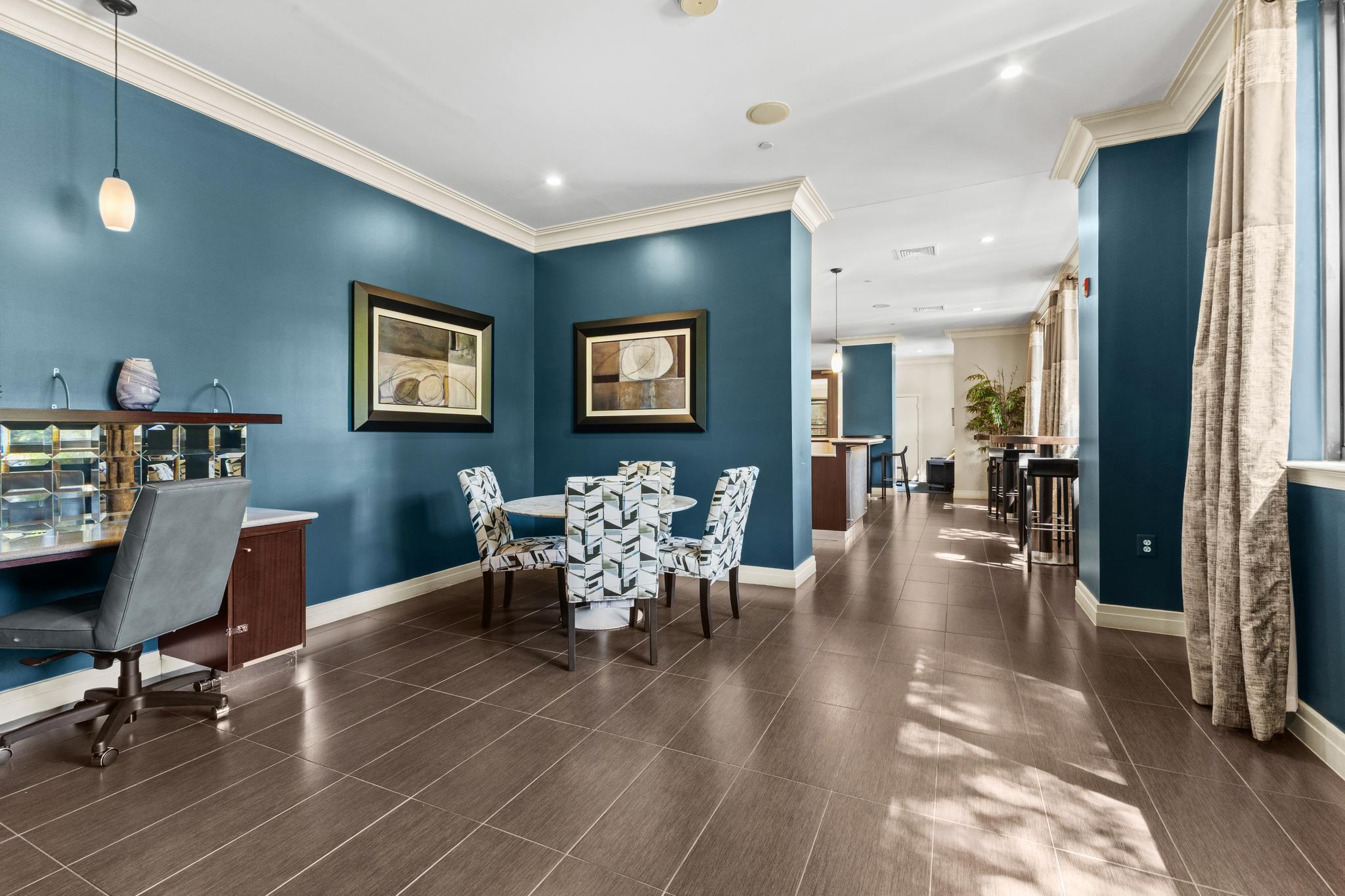  2451 Midtown Avenue, Alexandria, VA, 22303 - 物件實景