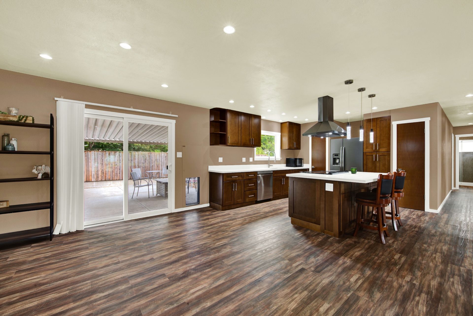  Wonderfully Updated Browns Valley Home - 物件實景