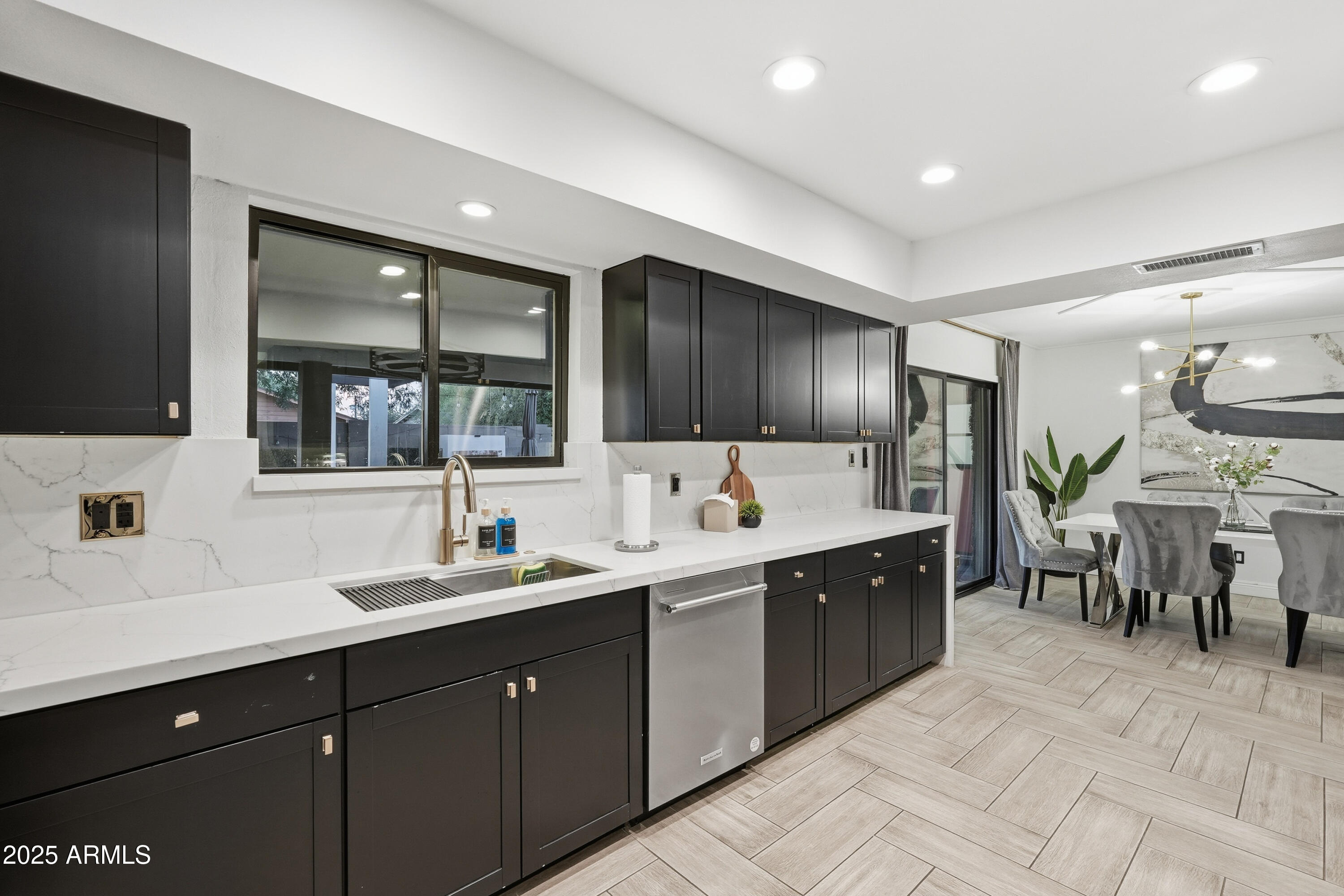 Scottsdale, Arizona, 85251, United States, 4 Bedrooms Bedrooms, ,2 BathroomsBathrooms,Residential,For Sale,2001861