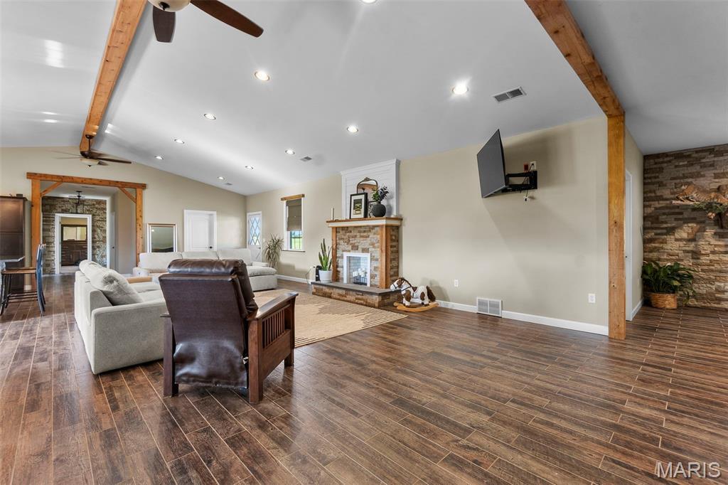 Marble Hill, Missouri, 63764, United States, ,Residential,For Sale,1979705