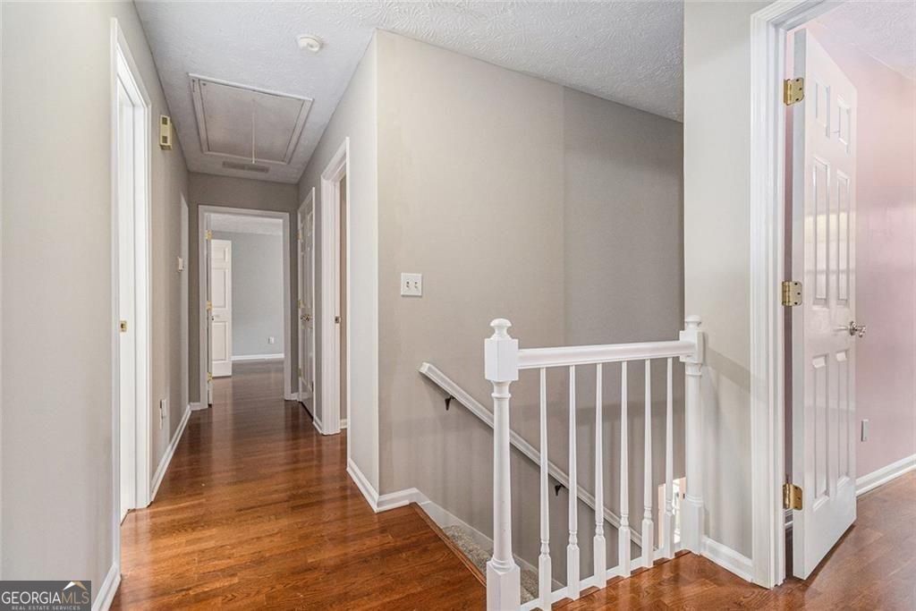 Roswell, Georgia, 30075, United States, 6 Bedrooms Bedrooms, ,4 BathroomsBathrooms,Residential,For Sale,1910371