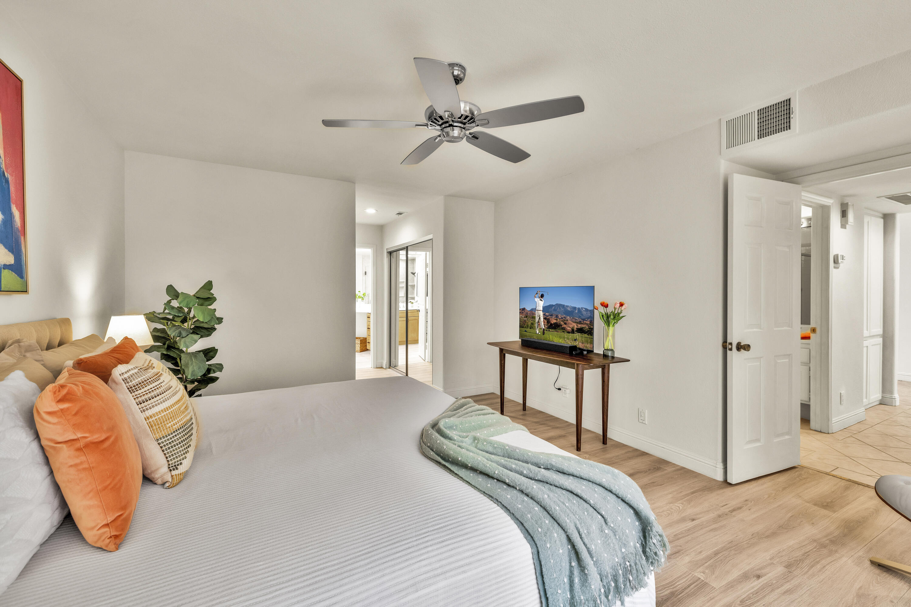 Palm Desert, California, 92260, United States, 2 Bedrooms Bedrooms, ,2 BathroomsBathrooms,Residential,For Sale,1987933