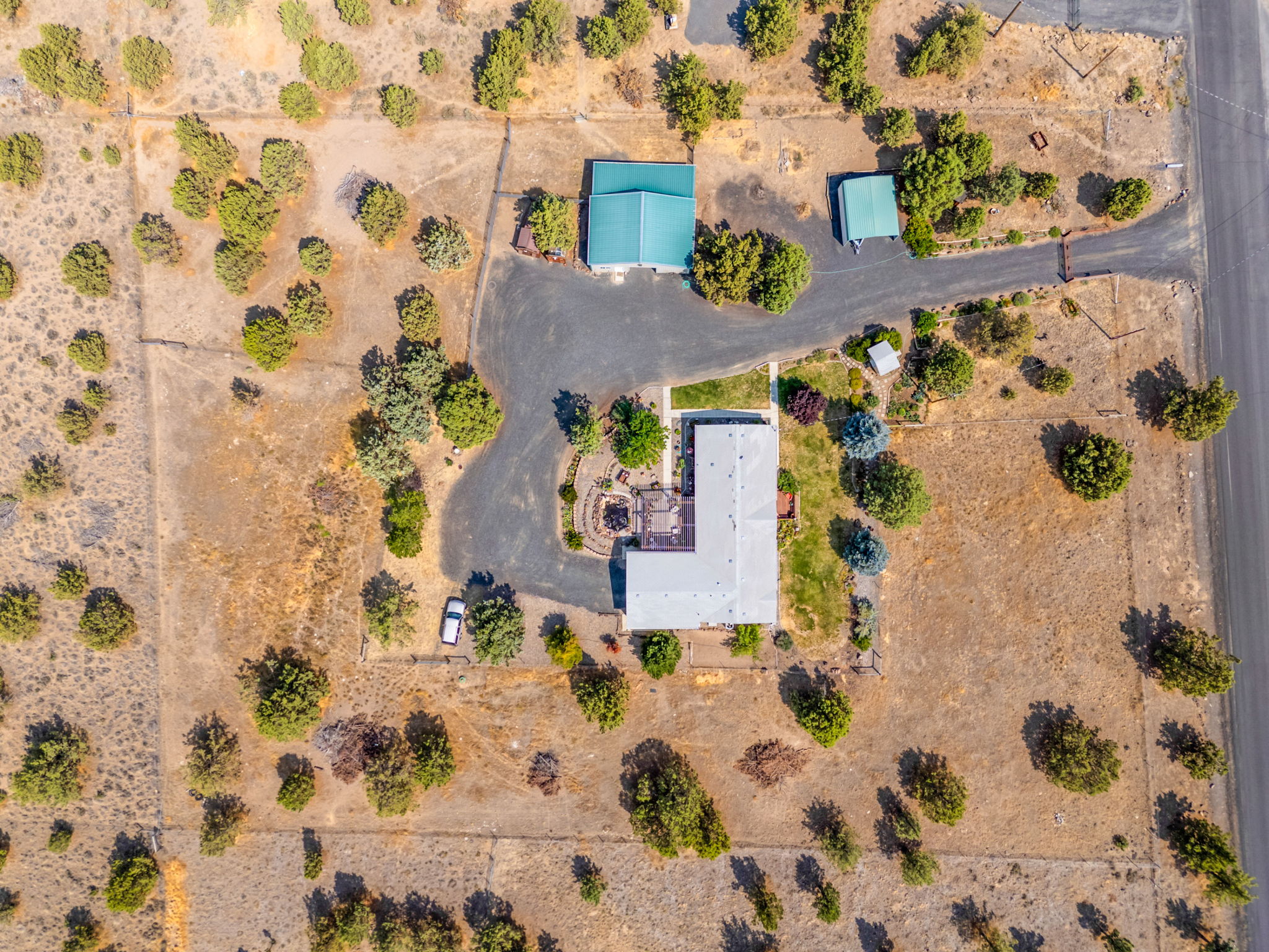 Prineville, Oregon, 97754, United States, 4 Bedrooms Bedrooms, ,2 BathroomsBathrooms,Residential,For Sale,1919985