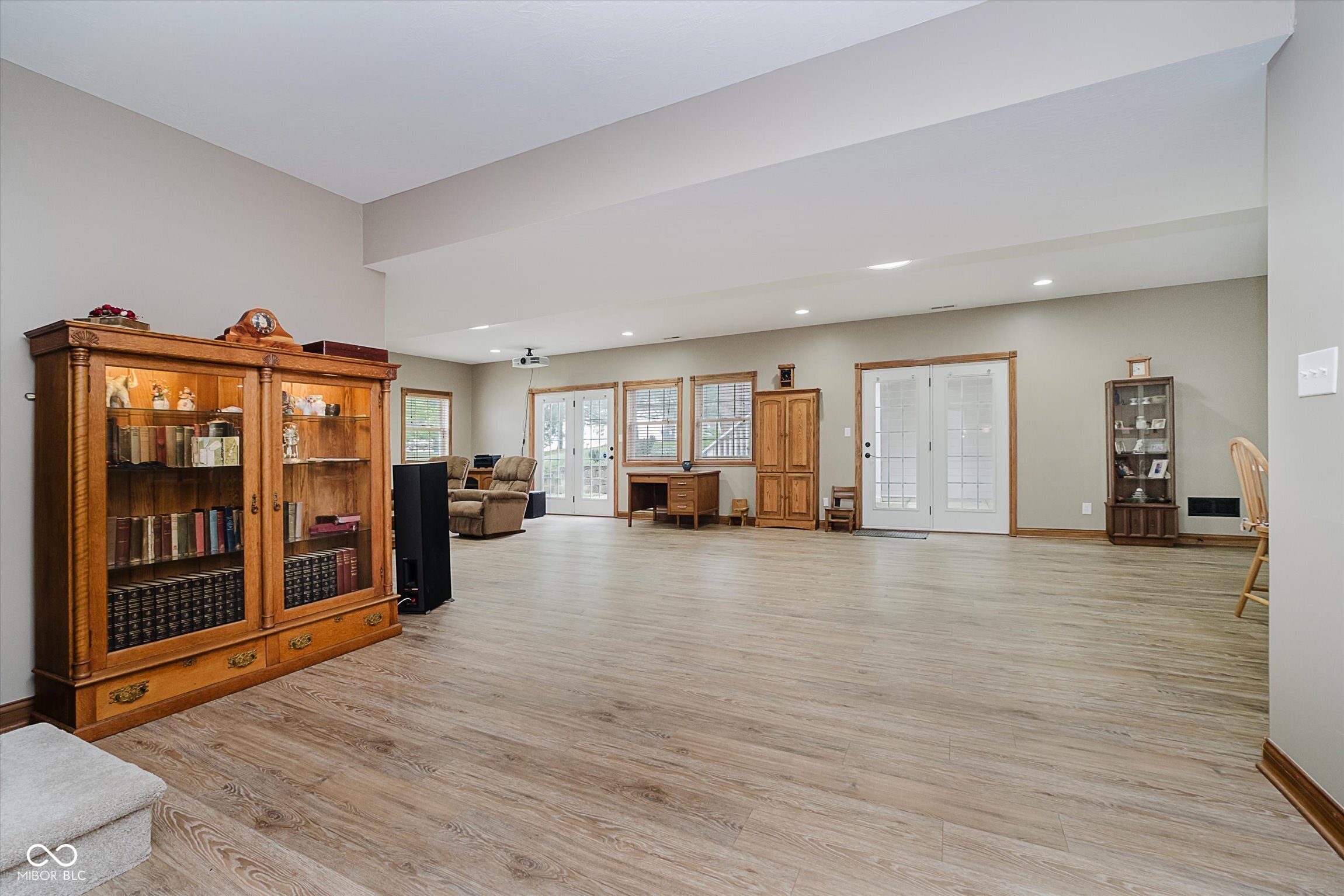 Avon, Indiana, 46123, United States, 4 Bedrooms Bedrooms, ,4 BathroomsBathrooms,Residential,For Sale,1915470