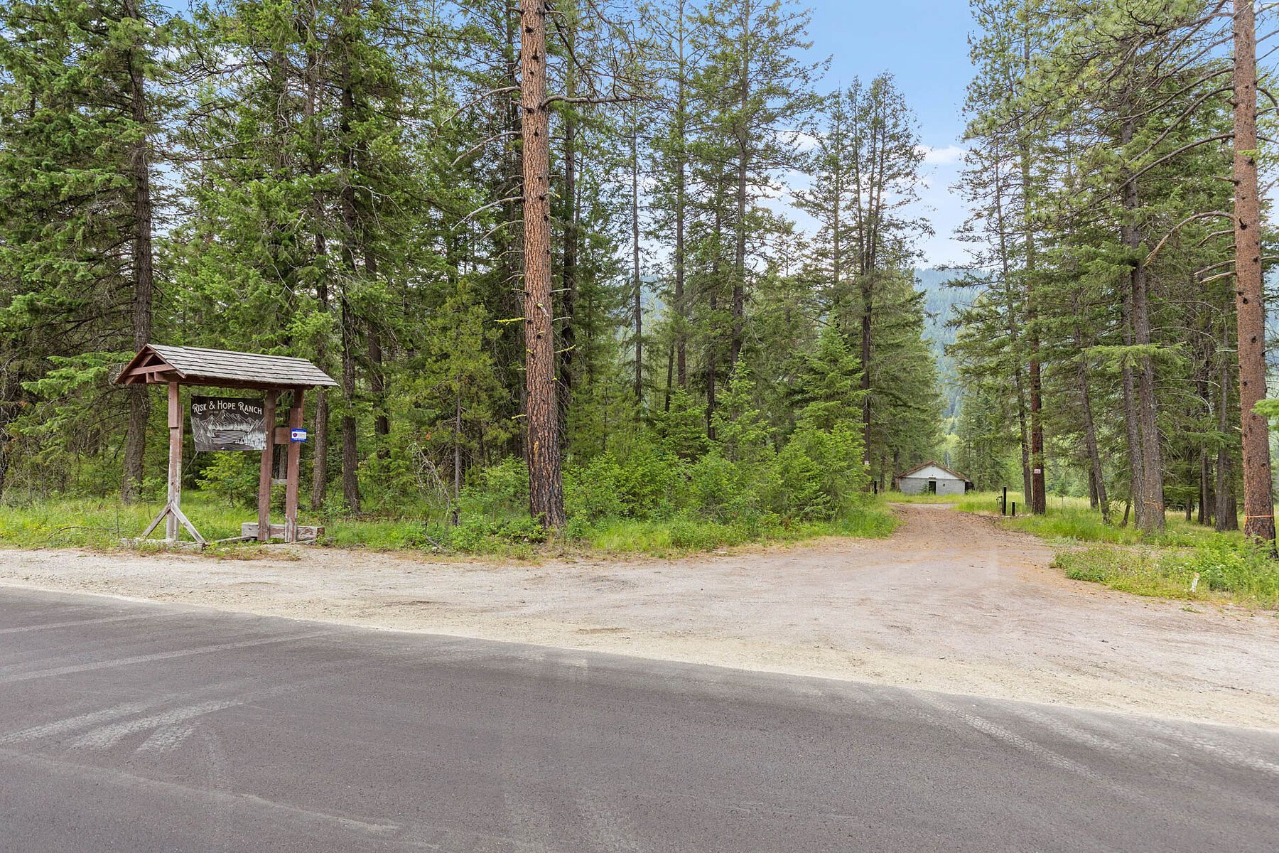  Kettle River Acreage - 物件實景