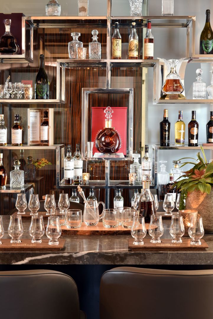 Chicago, Illinois, 60611, United States, 1 Bedroom Bedrooms, ,2 BathroomsBathrooms,Residential,For Sale,1995961