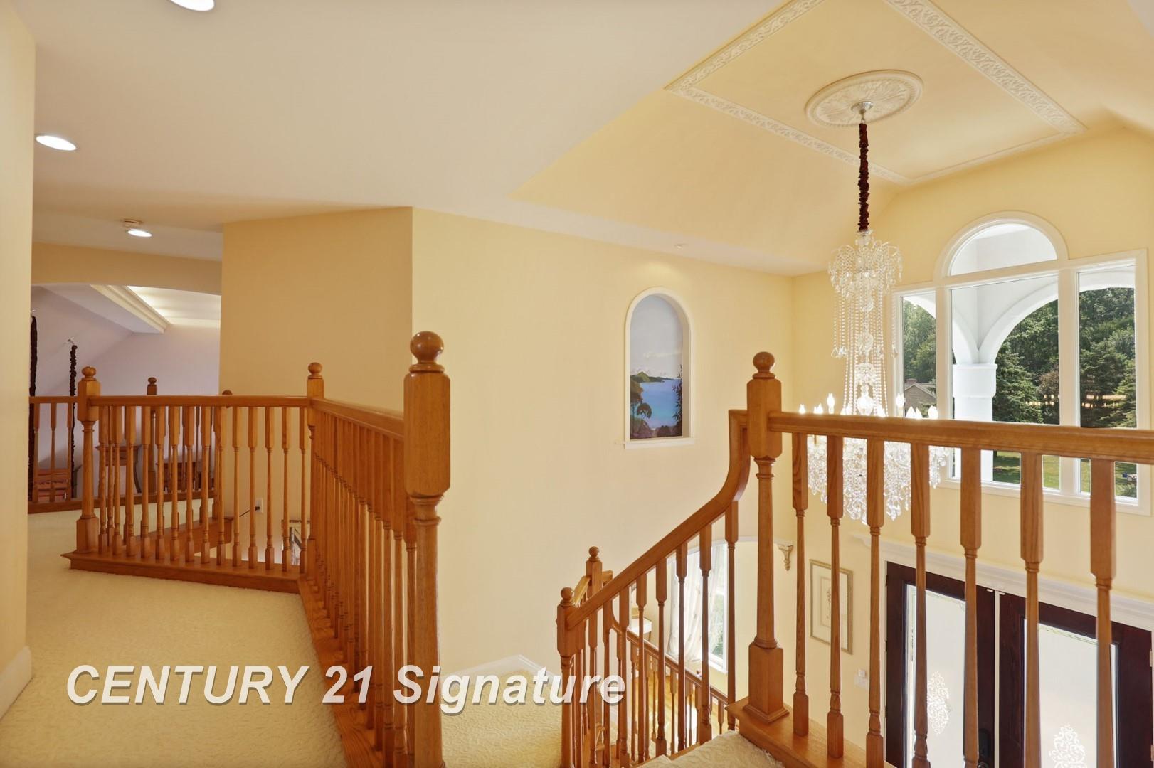 Saginaw, Michigan, 48609, United States, 4 Bedrooms Bedrooms, ,7 BathroomsBathrooms,Residential,For Sale,1980528