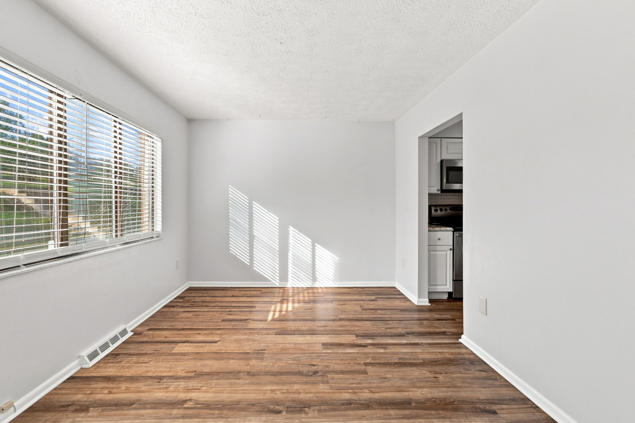  103 Springwater Court, Coraopolis, PA 15108 - 物件實景