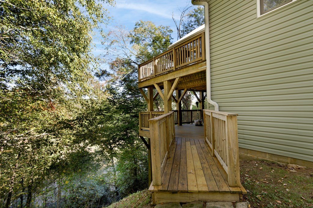 Hayesville, North Carolina, 28904, United States, 5 Bedrooms Bedrooms, ,4 BathroomsBathrooms,Residential,For Sale,1936874