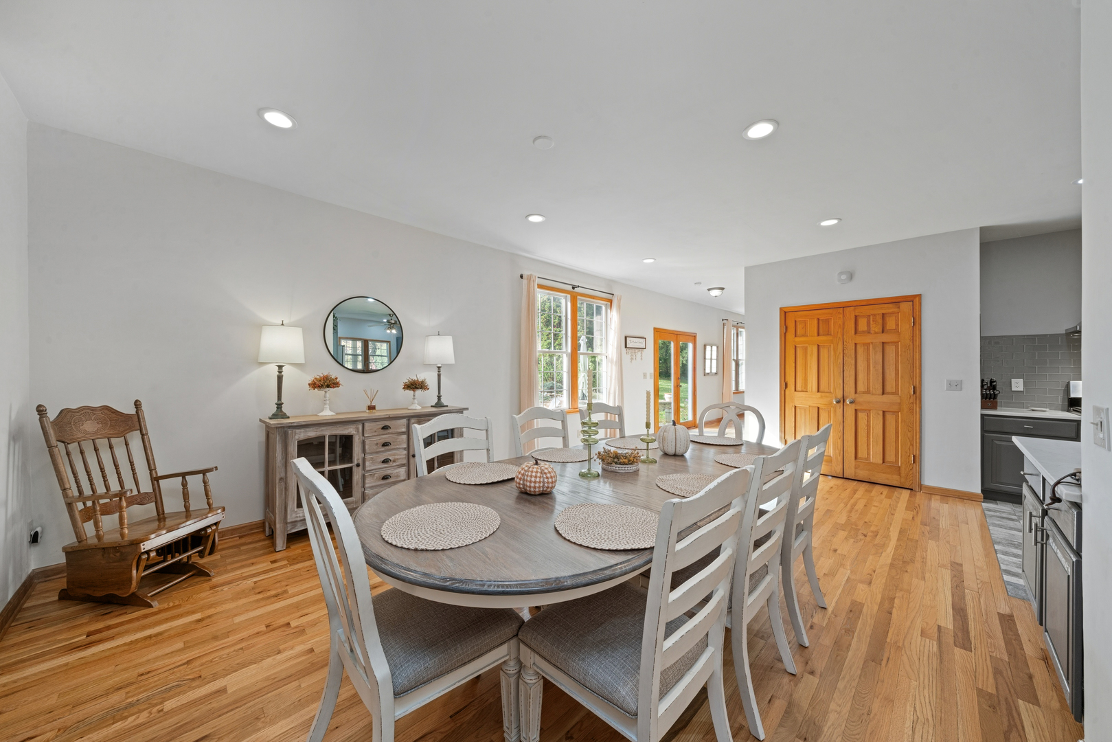 Elburn, Illinois, 60119, United States, 5 Bedrooms Bedrooms, ,3 BathroomsBathrooms,Residential,For Sale,1986331