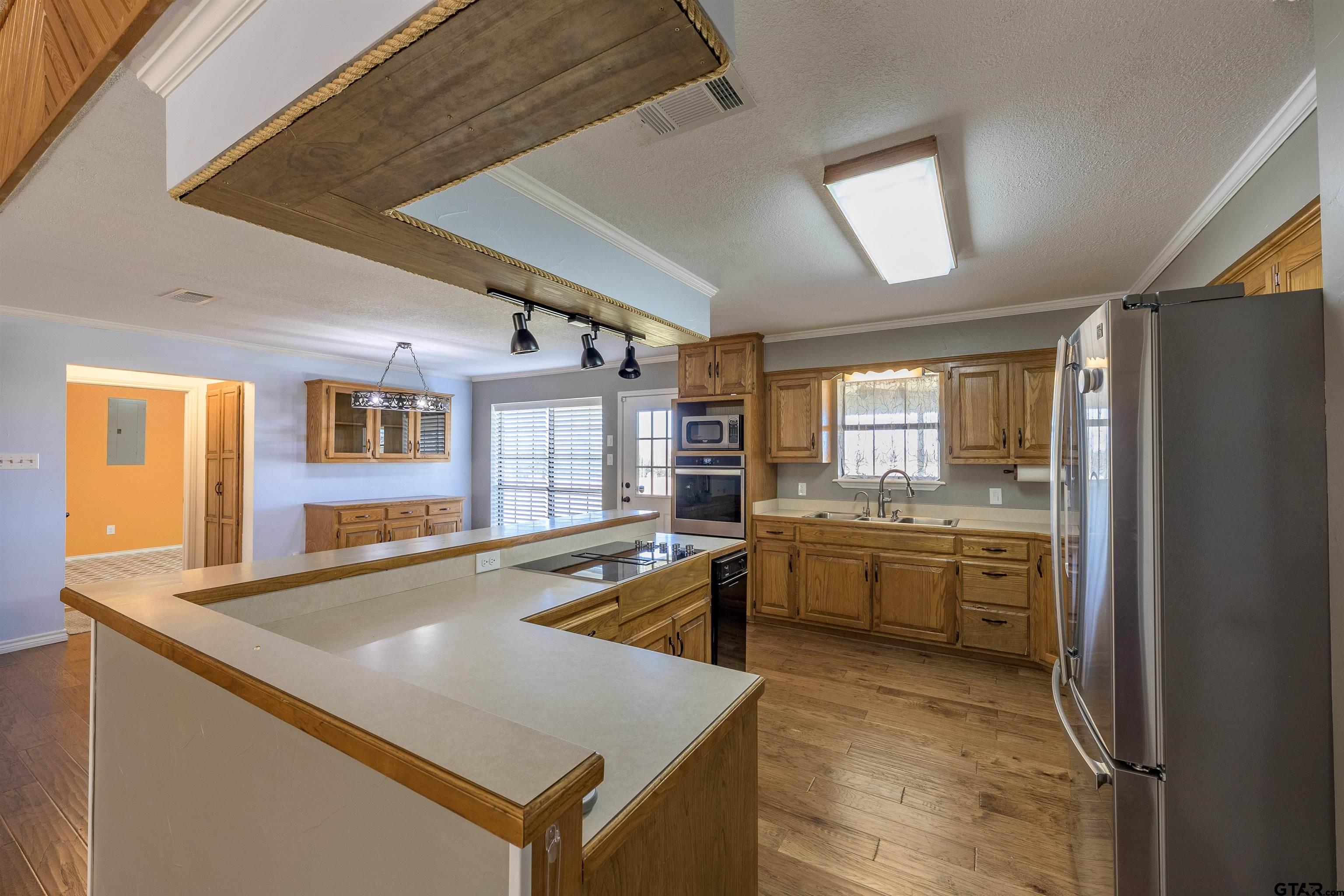 Mineola, Texas, 75773, United States, 3 Bedrooms Bedrooms, ,2 BathroomsBathrooms,Residential,For Sale,1754038